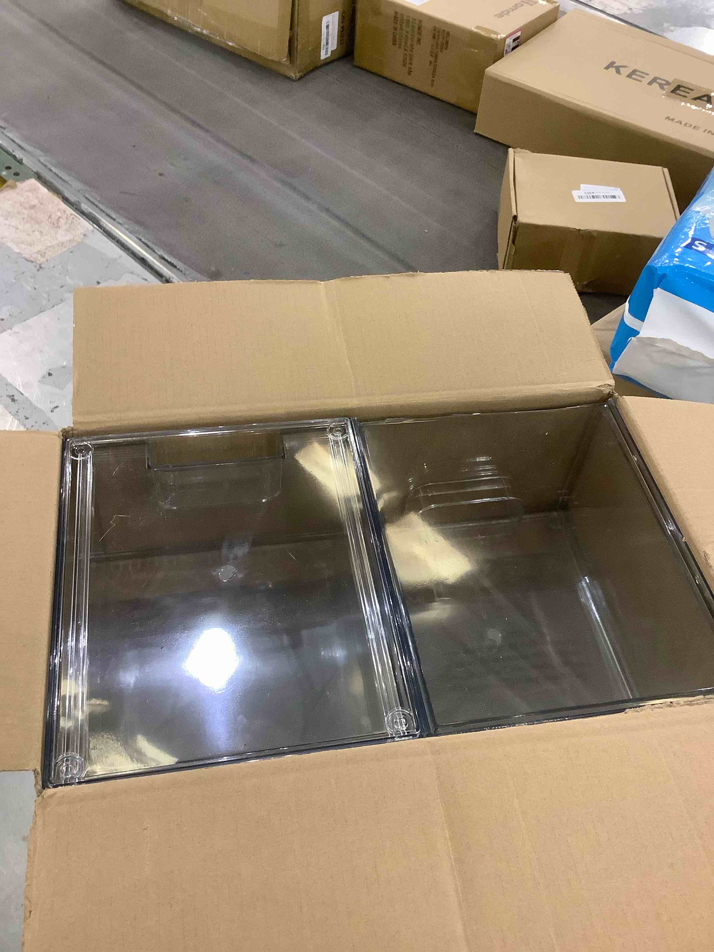 https://s3.amazonaws.com/lotting-images-prod/BargainHunt/EXS01191579_1709058871975.jpeg