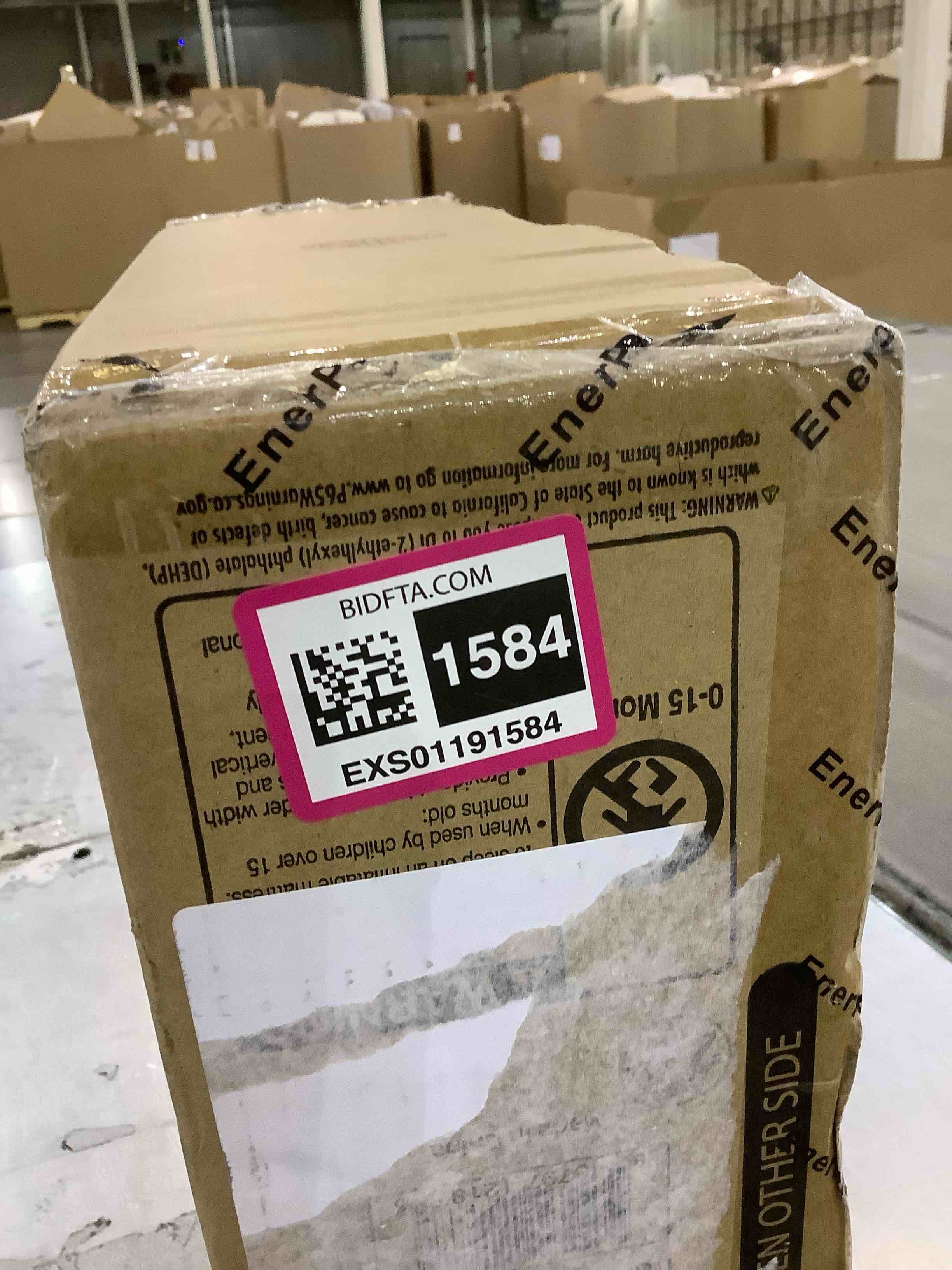 https://s3.amazonaws.com/lotting-images-prod/BargainHunt/EXS01191584_1709059151960.jpeg