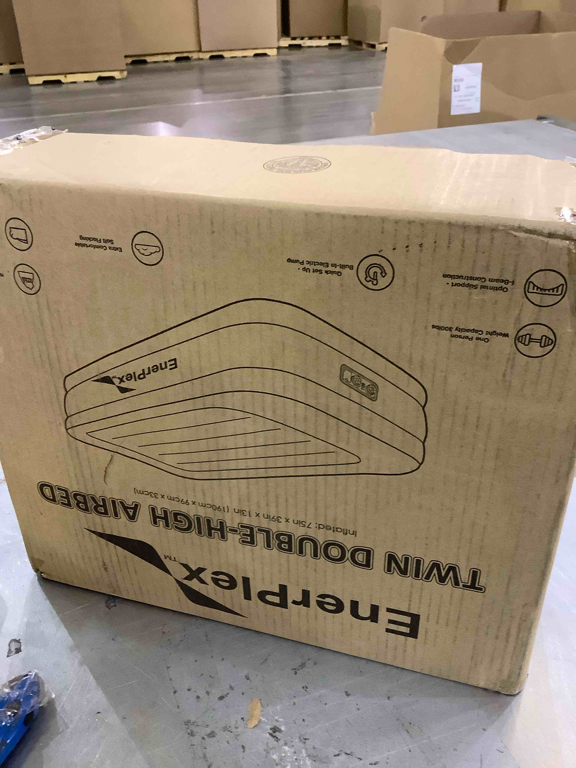 https://s3.amazonaws.com/lotting-images-prod/BargainHunt/EXS01191584_1709059156925.jpeg