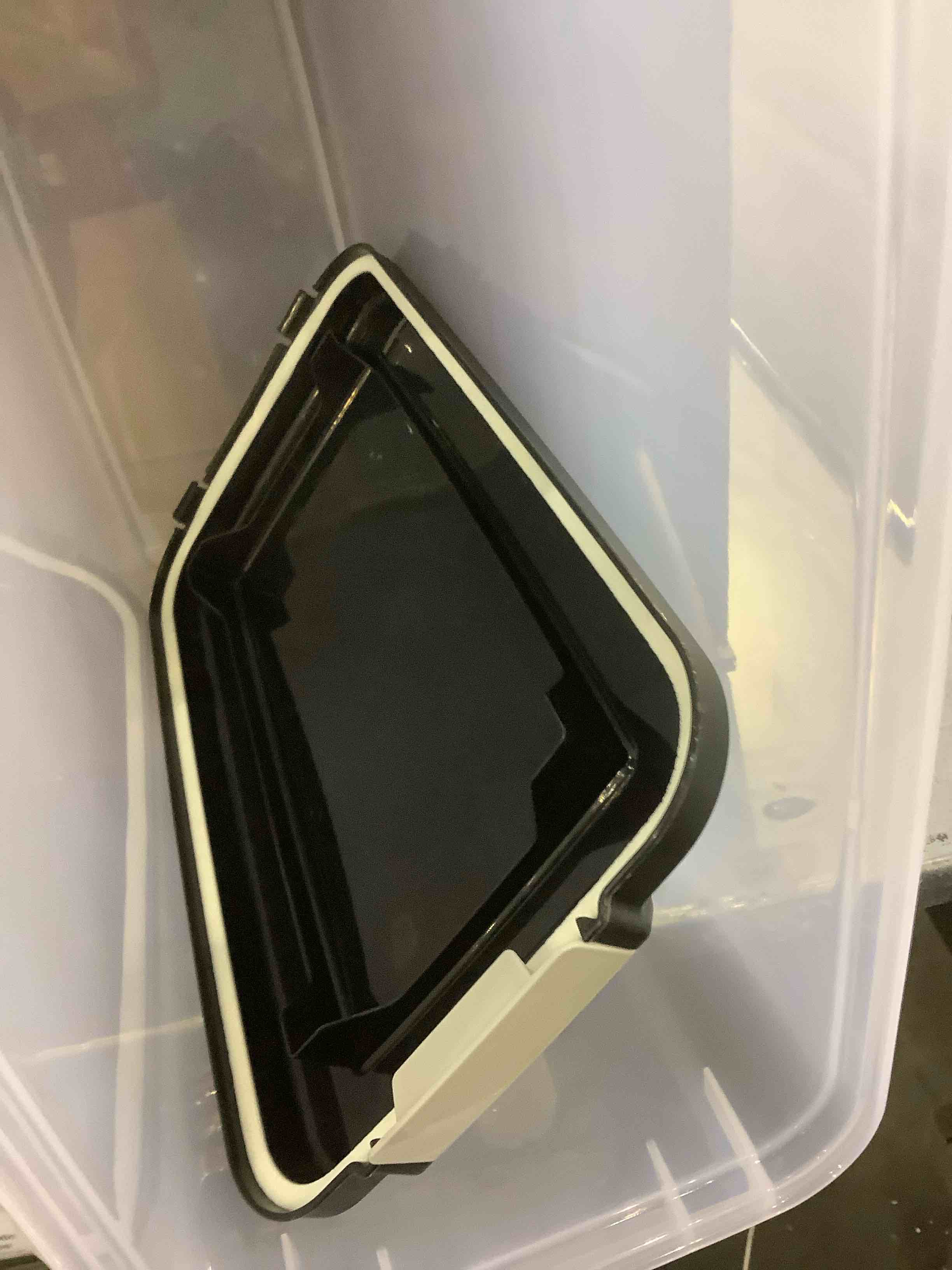 https://s3.amazonaws.com/lotting-images-prod/BargainHunt/EXS01191641_1709123502097.jpeg