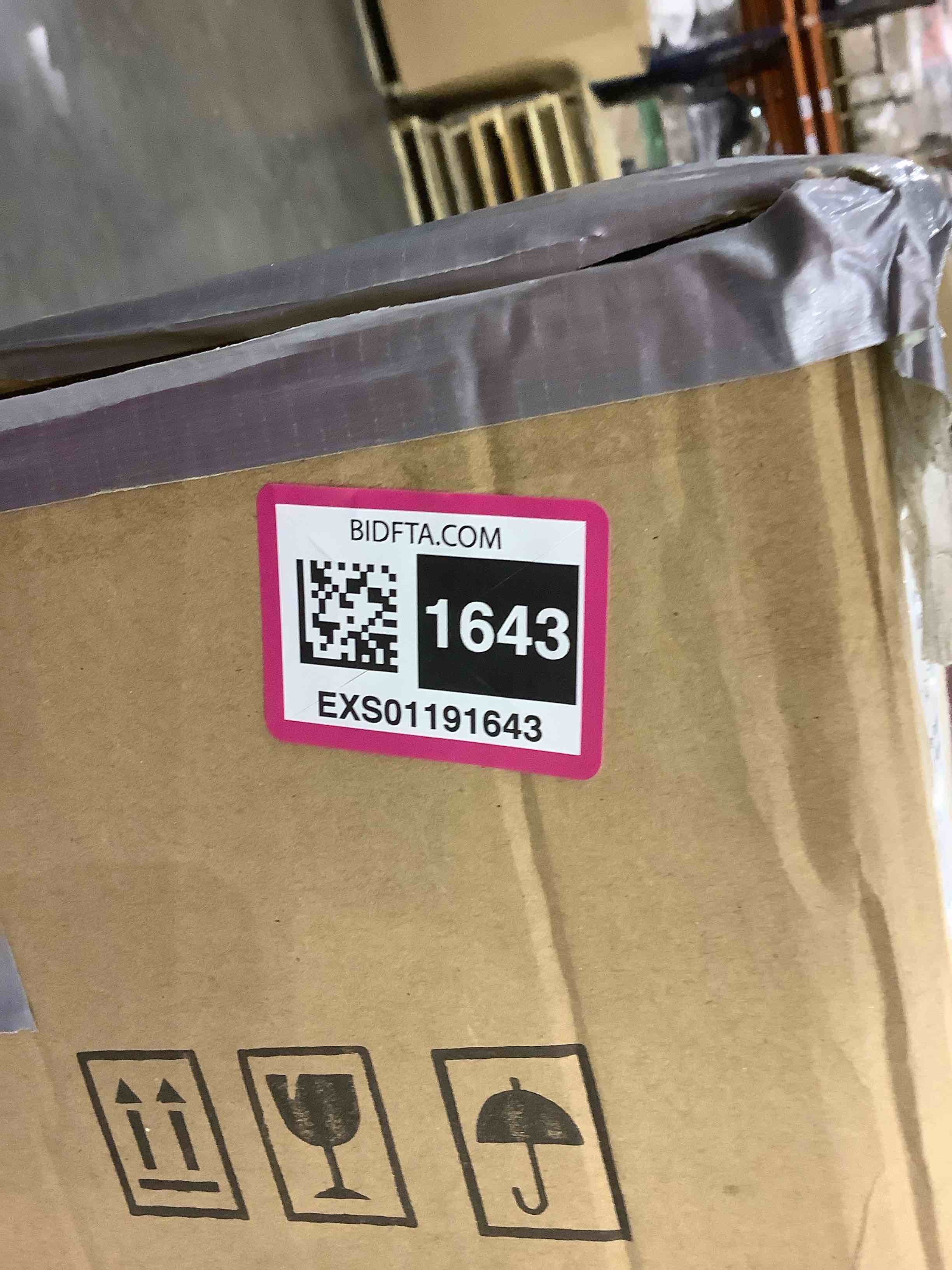 https://s3.amazonaws.com/lotting-images-prod/BargainHunt/EXS01191643_1709123721128.jpeg