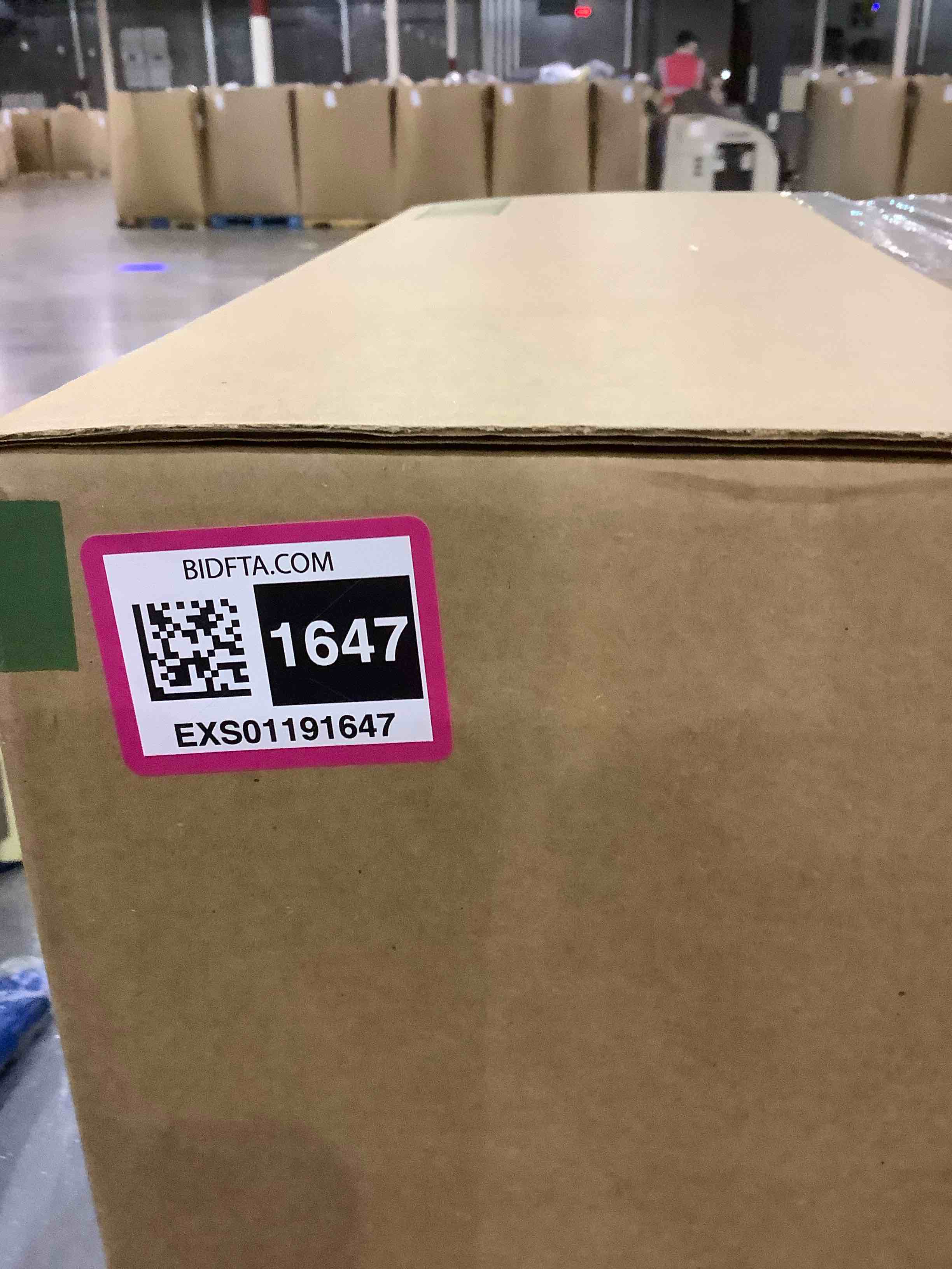 https://s3.amazonaws.com/lotting-images-prod/BargainHunt/EXS01191647_1709124041123.jpeg