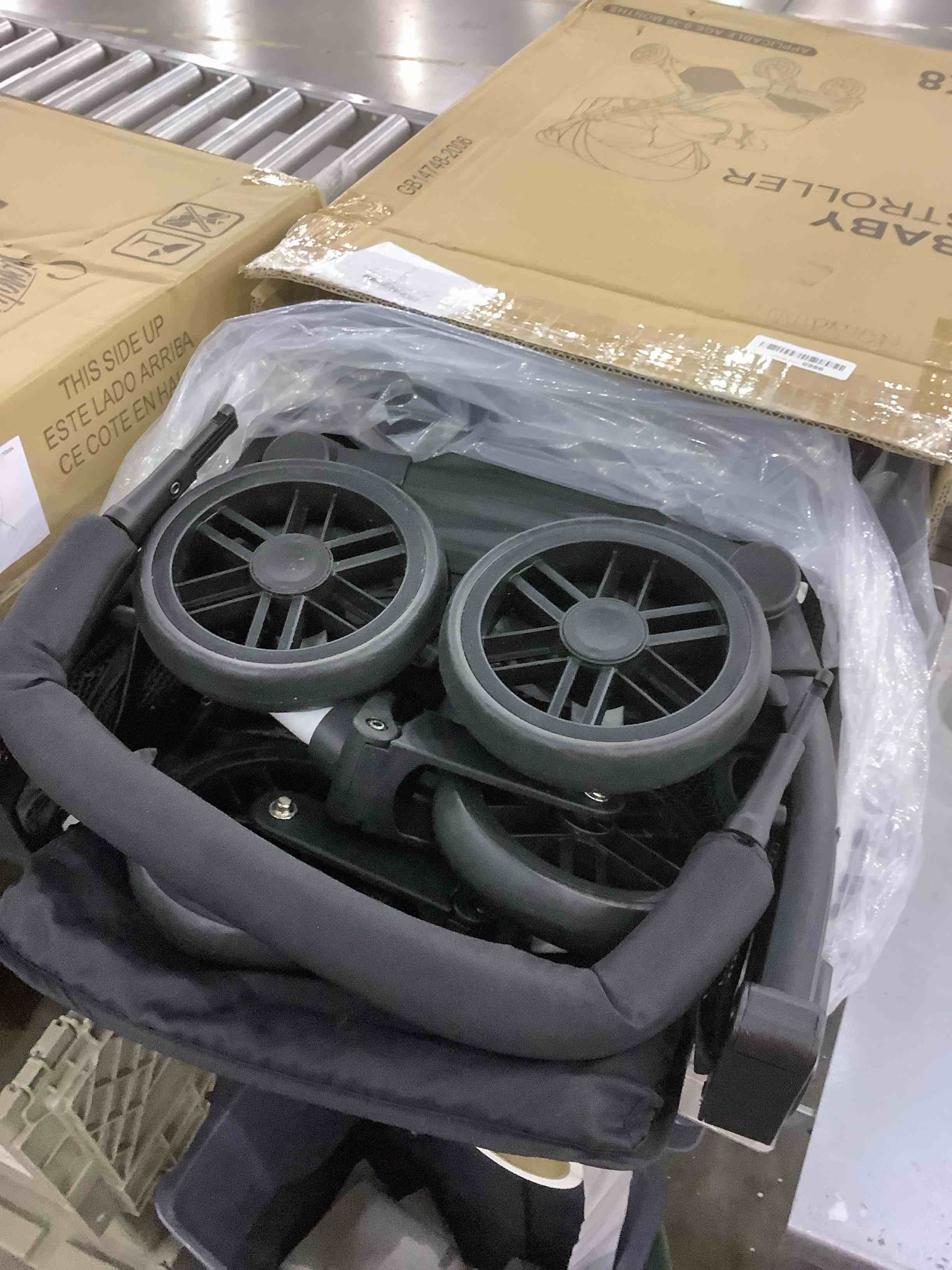 https://s3.amazonaws.com/lotting-images-prod/BargainHunt/EXS01191652_1709124454109.jpeg