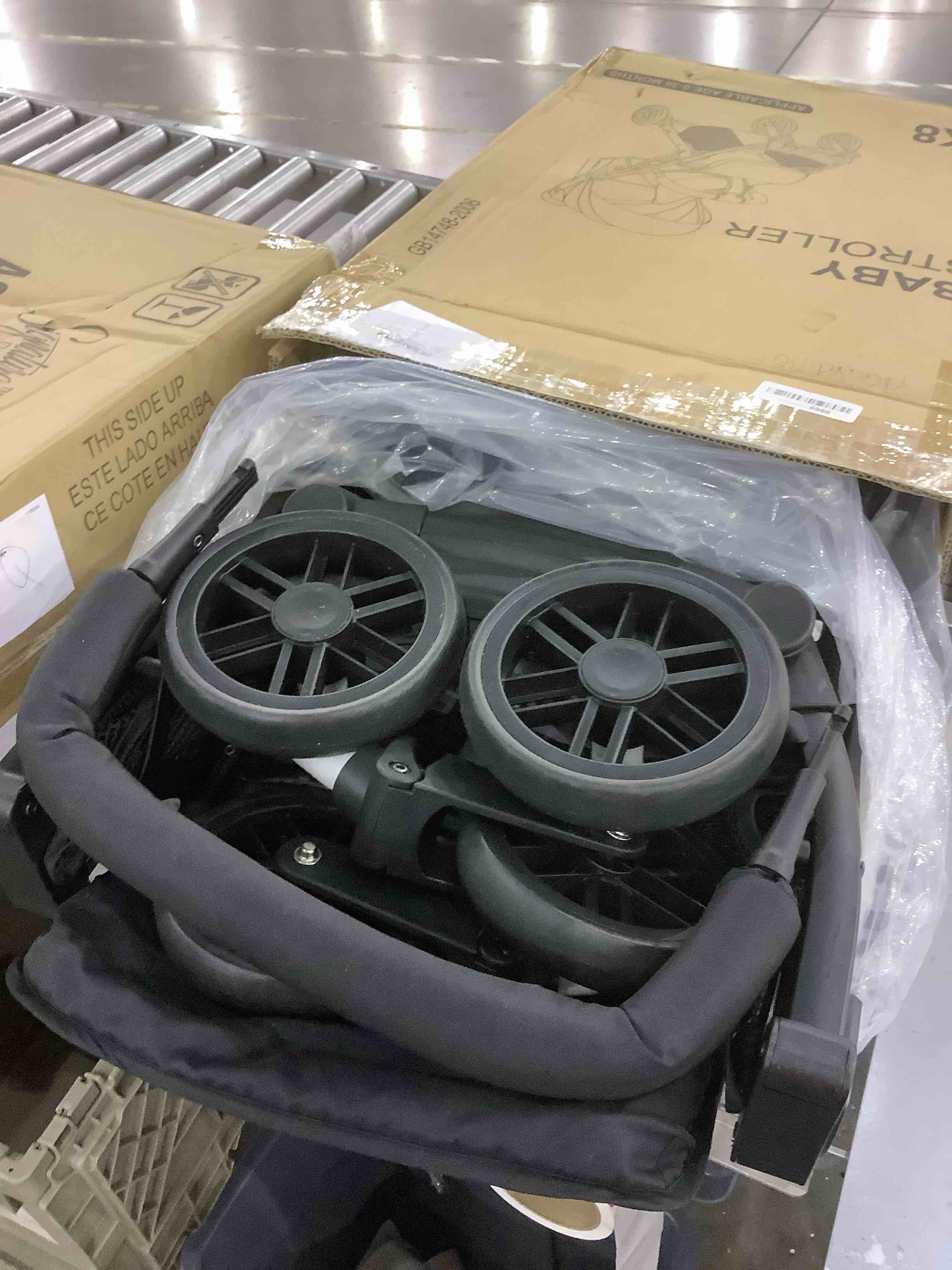 https://s3.amazonaws.com/lotting-images-prod/BargainHunt/EXS01191652_1709124455231.jpeg