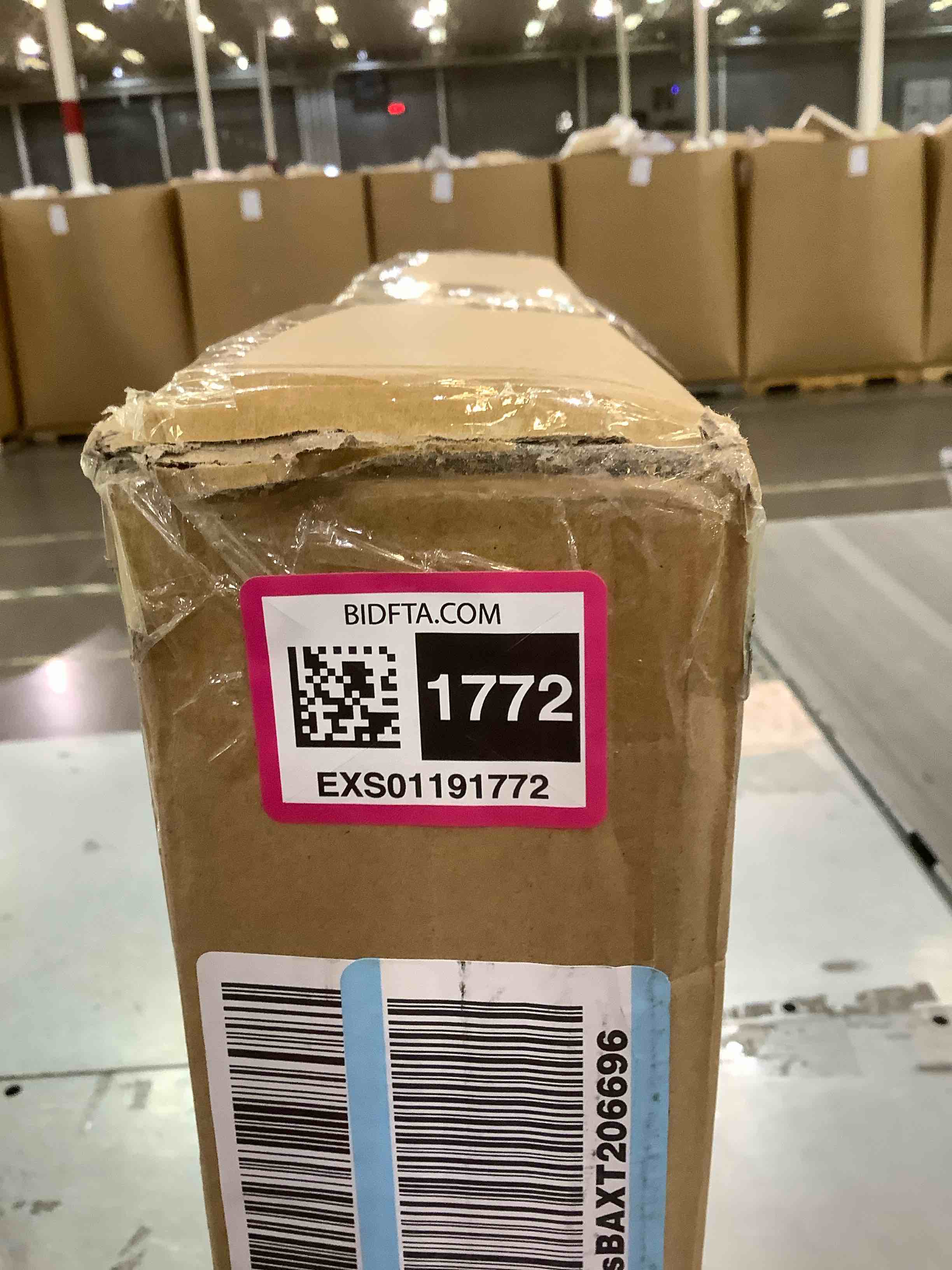 https://s3.amazonaws.com/lotting-images-prod/BargainHunt/EXS01191772_1709144878467.jpeg