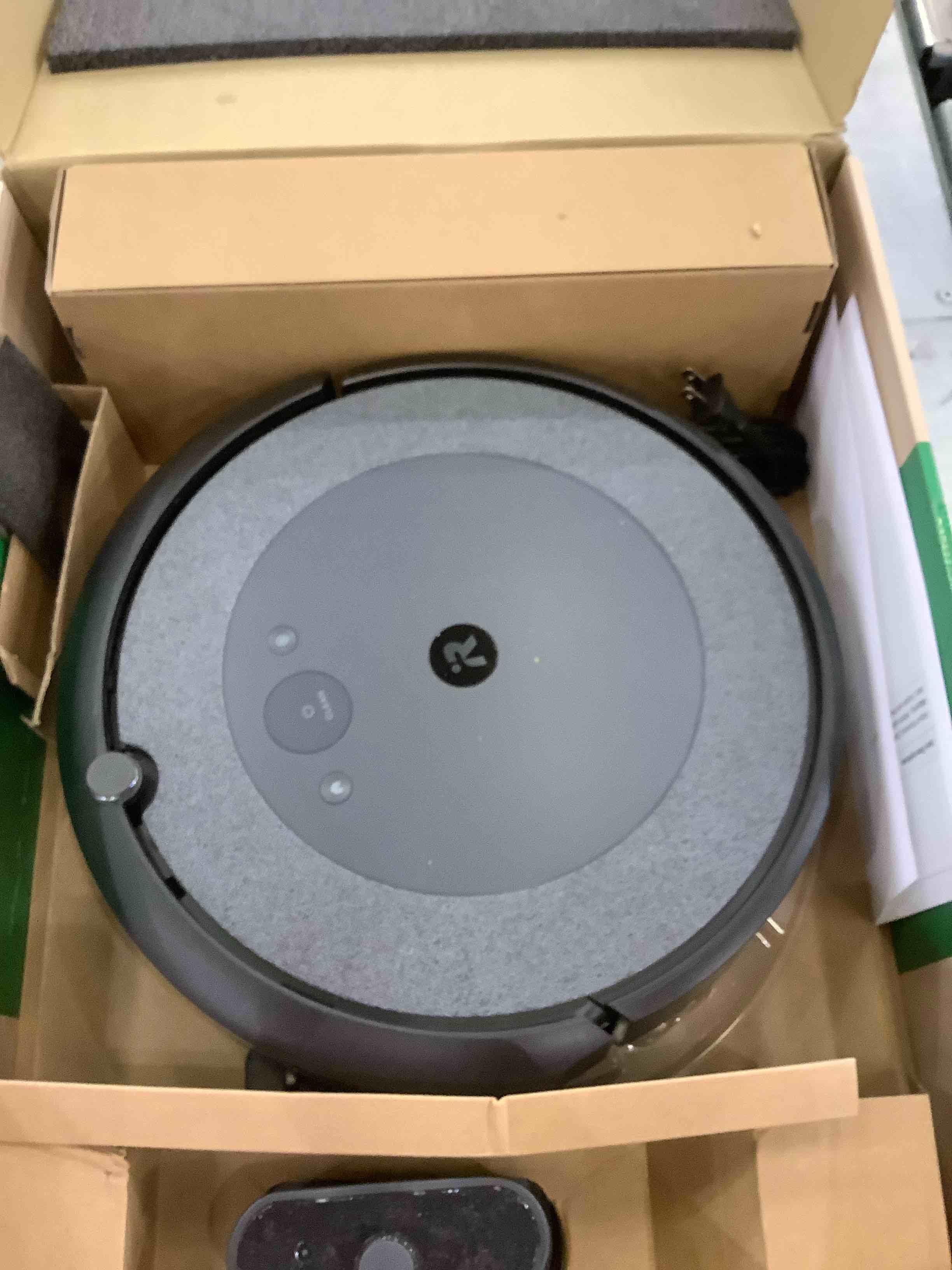 https://s3.amazonaws.com/lotting-images-prod/BargainHunt/EXS01191779_1709145708243.jpeg