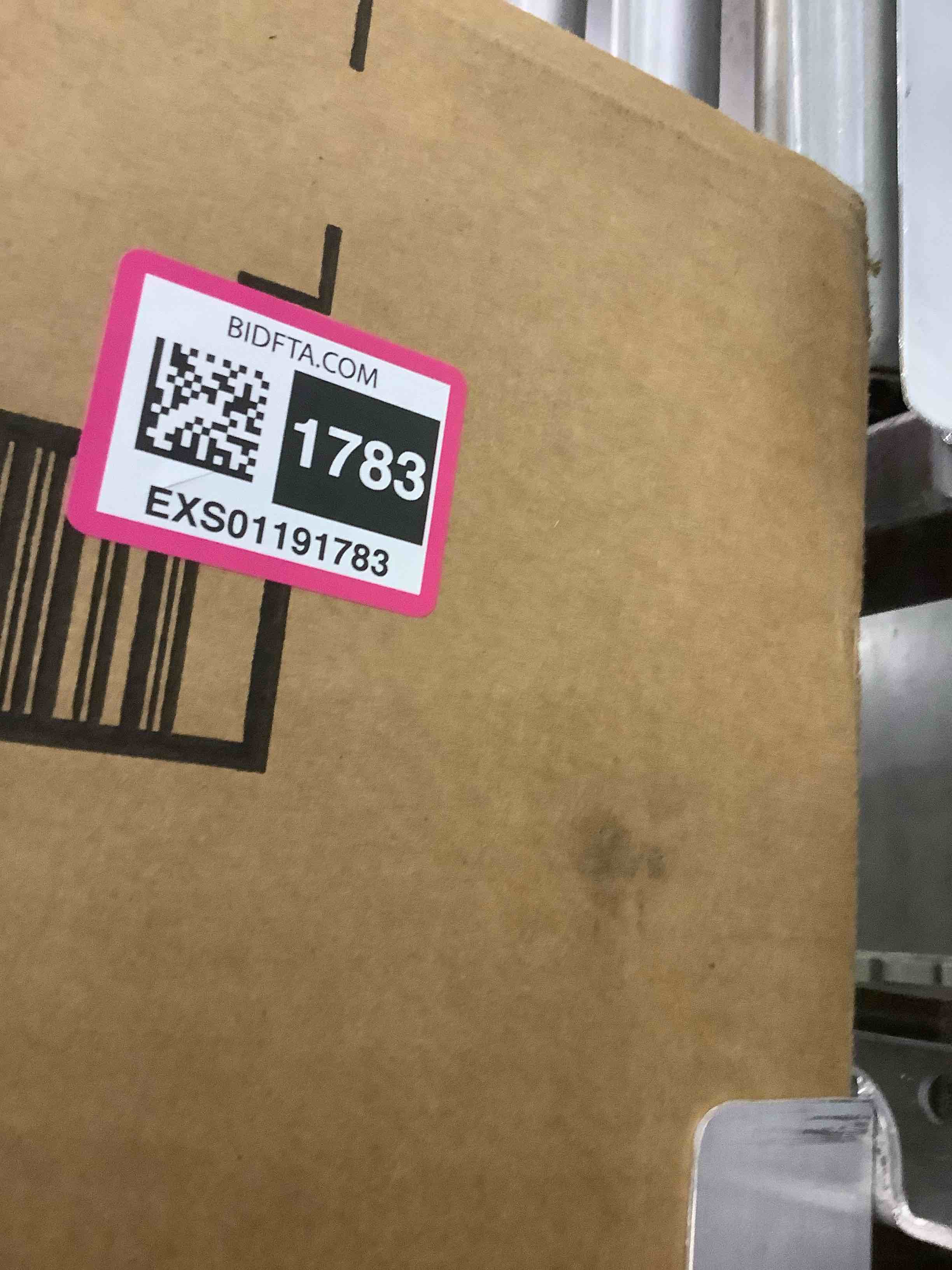 https://s3.amazonaws.com/lotting-images-prod/BargainHunt/EXS01191783_1709146284943.jpeg