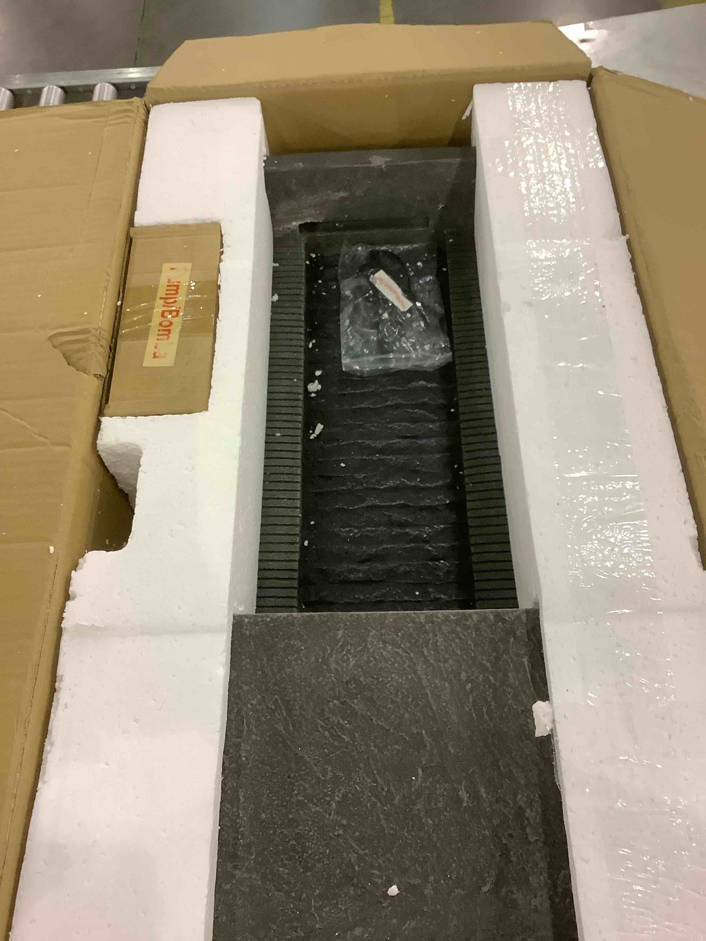 https://s3.amazonaws.com/lotting-images-prod/BargainHunt/EXS01191816_1709209830501.jpeg