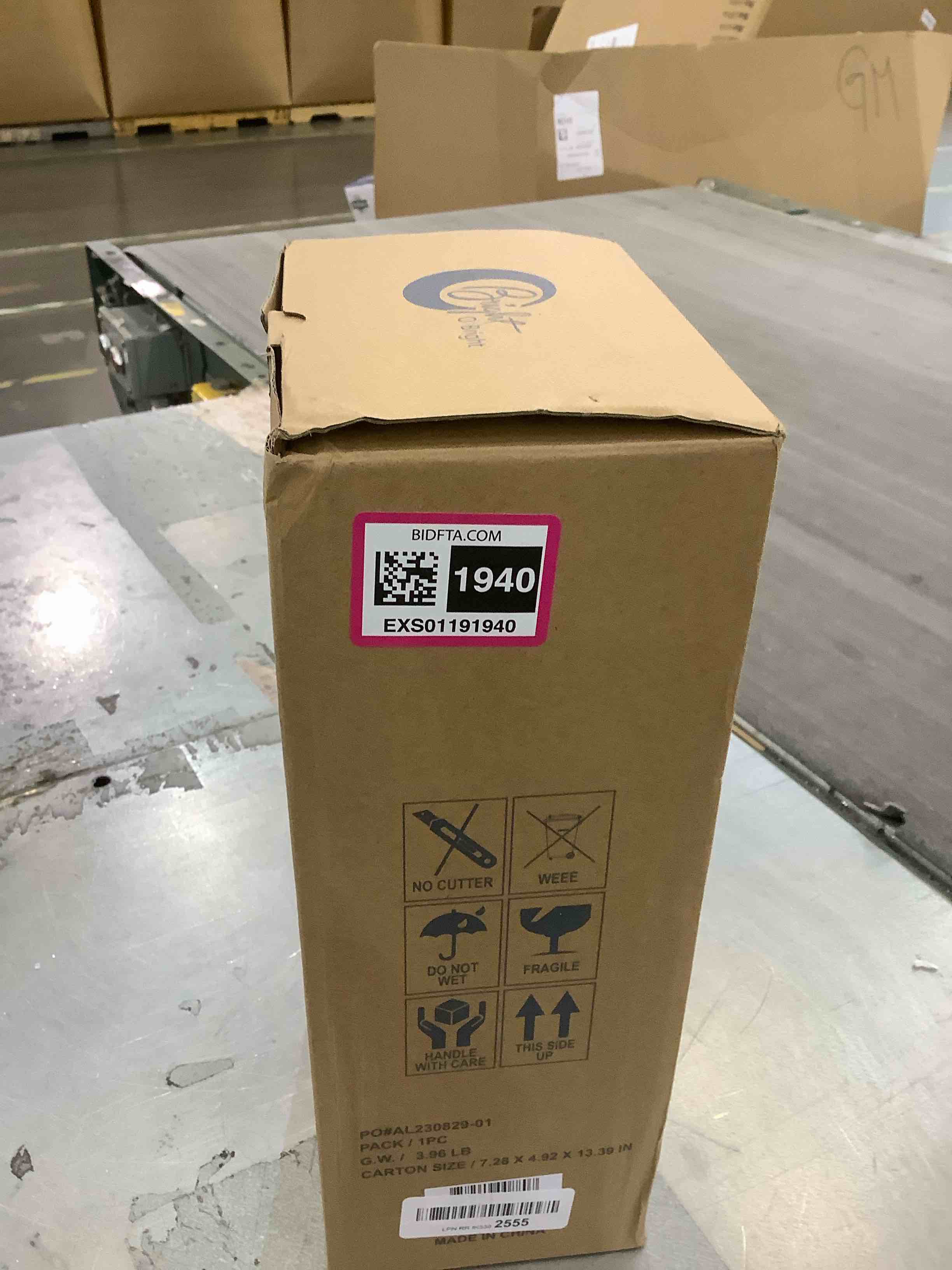 https://s3.amazonaws.com/lotting-images-prod/BargainHunt/EXS01191940_1709229674474.jpeg
