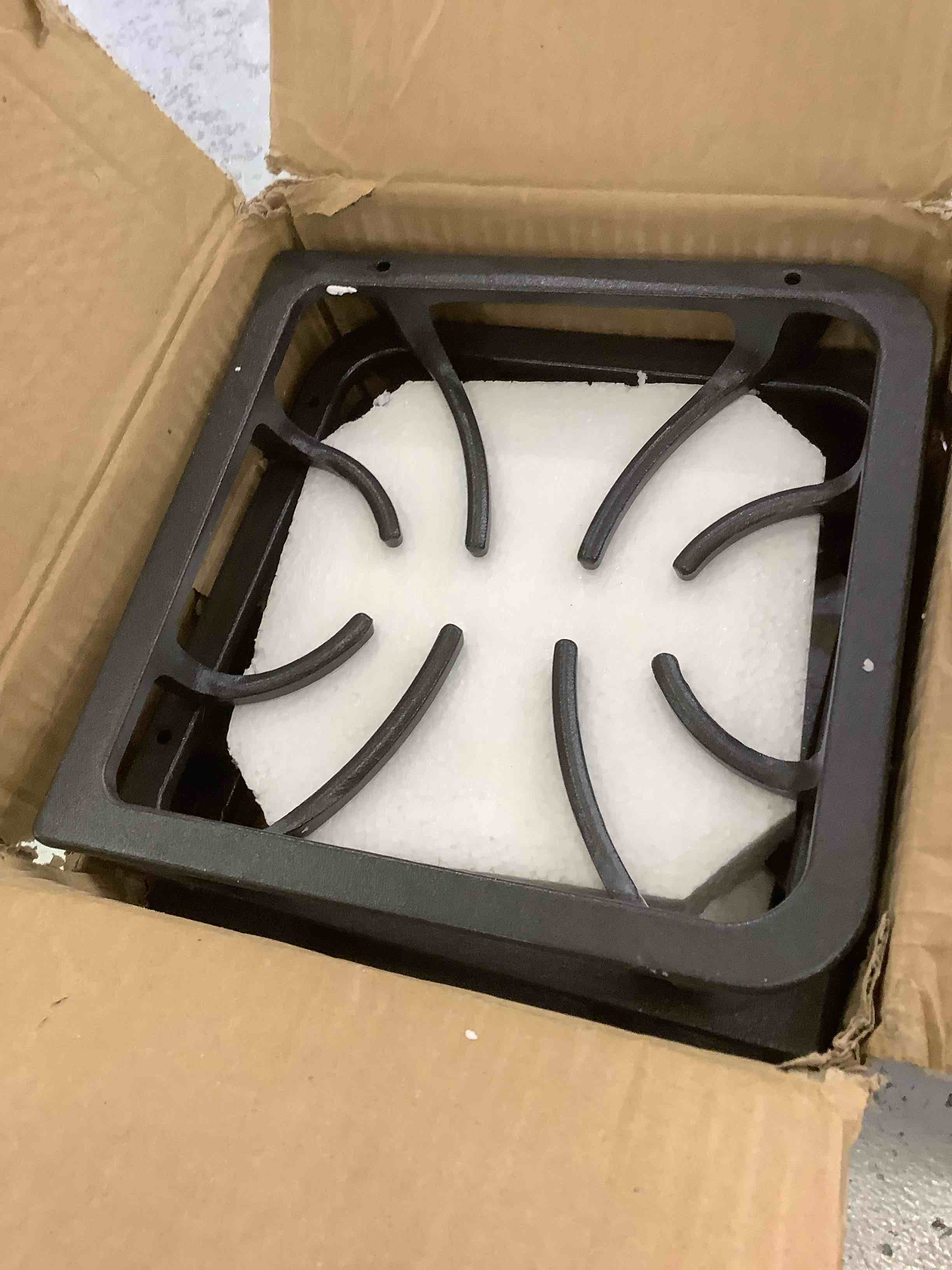 https://s3.amazonaws.com/lotting-images-prod/BargainHunt/EXS01191944_1709230223559.jpeg