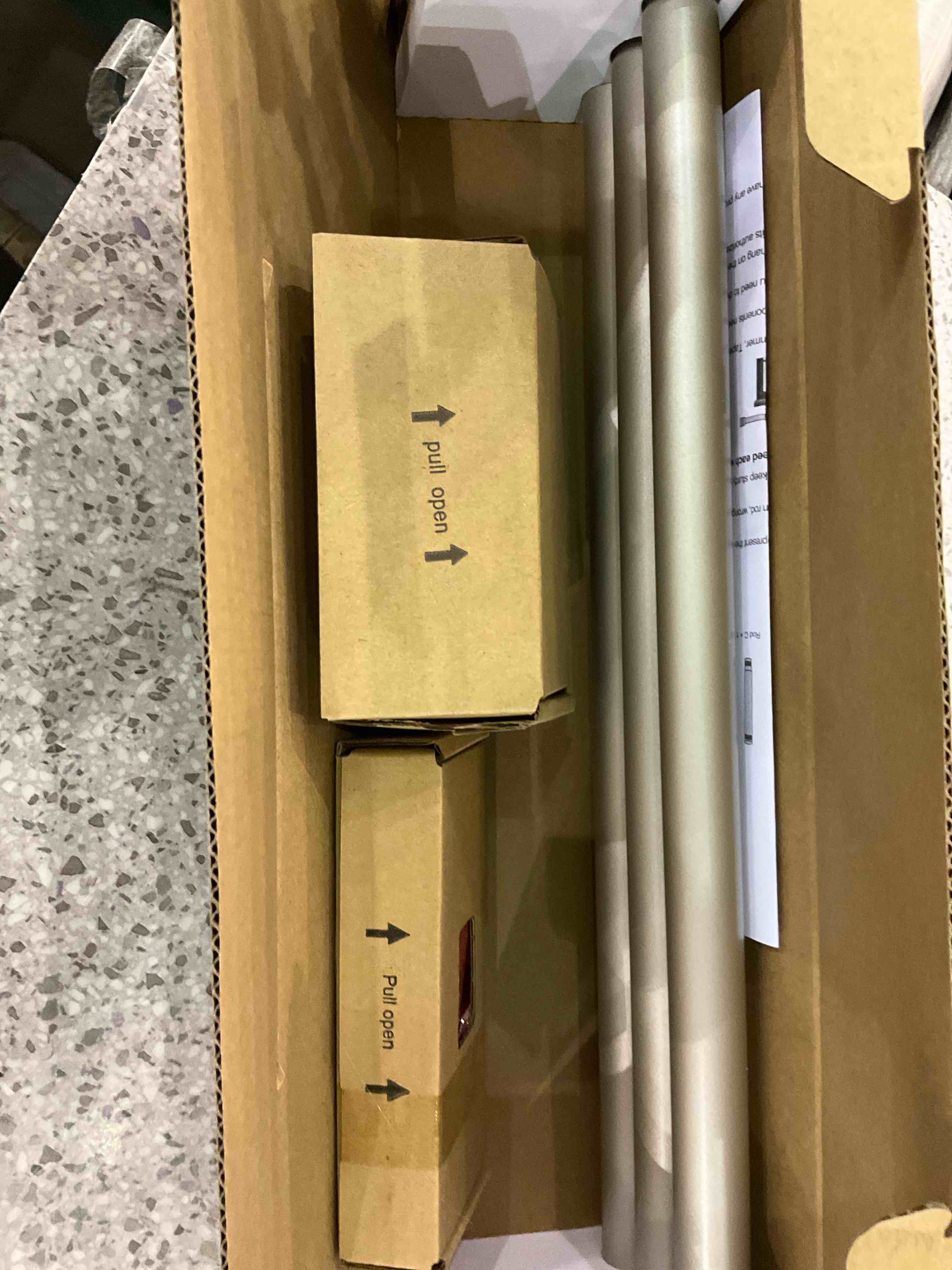 https://s3.amazonaws.com/lotting-images-prod/BargainHunt/EXS01192078_1709303263583.jpeg