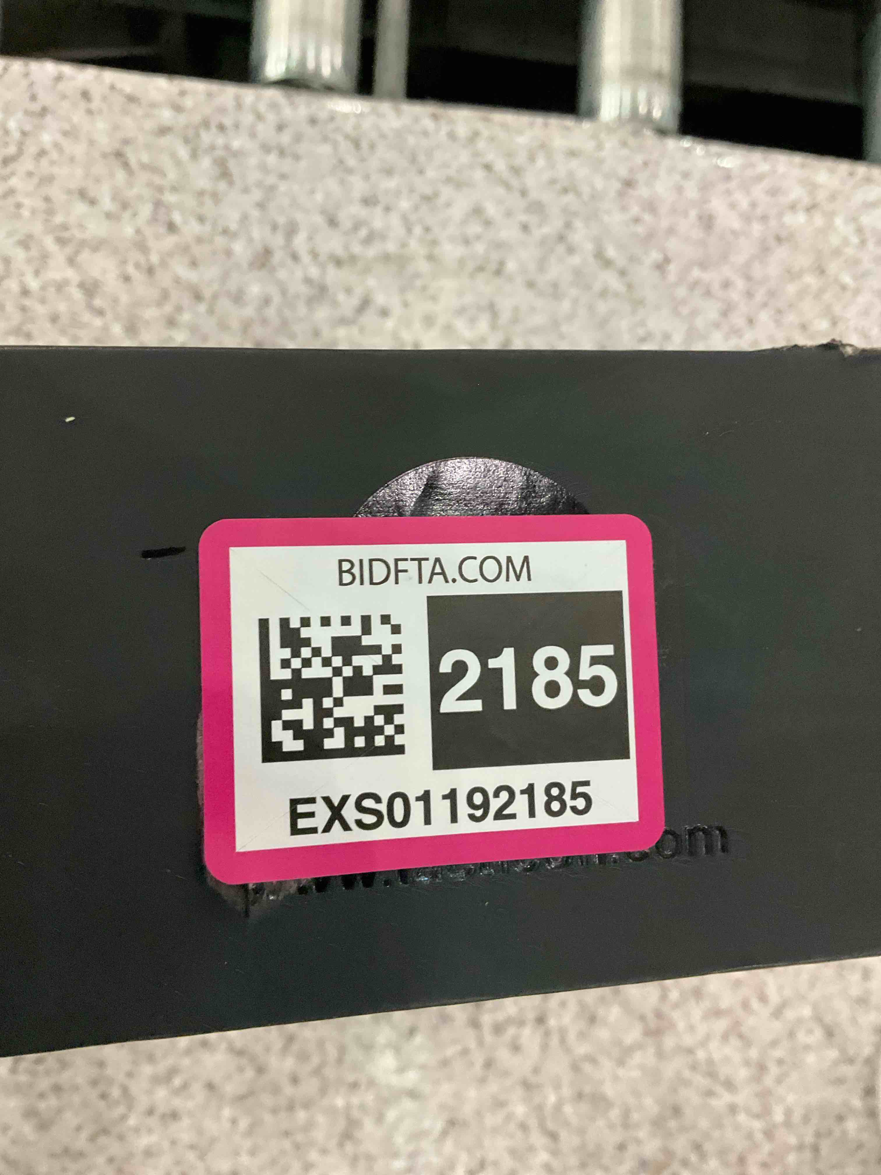 https://s3.amazonaws.com/lotting-images-prod/BargainHunt/EXS01192185_1709558960013.jpeg