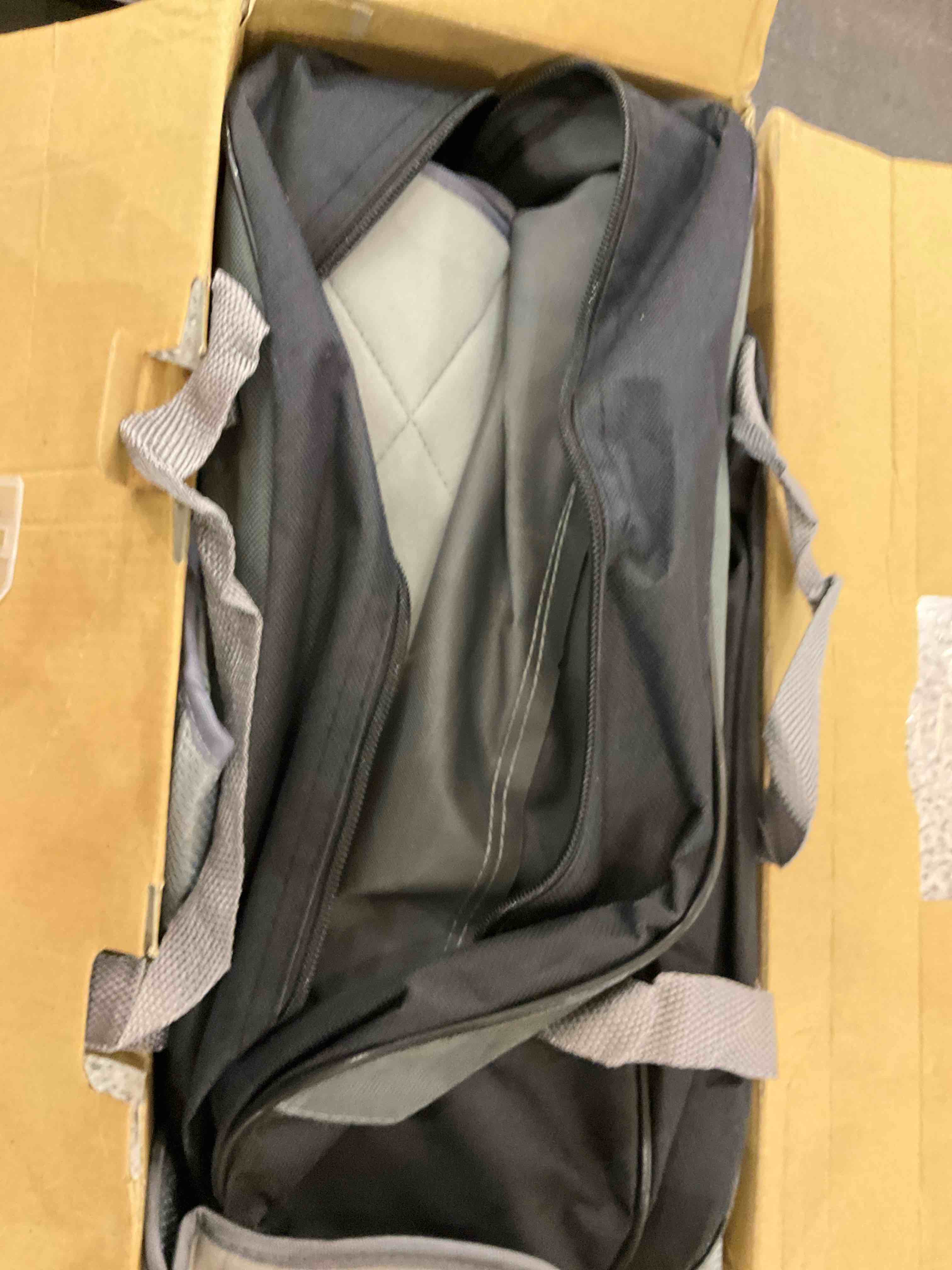 https://s3.amazonaws.com/lotting-images-prod/BargainHunt/EXS01192209_1709565687687.jpeg