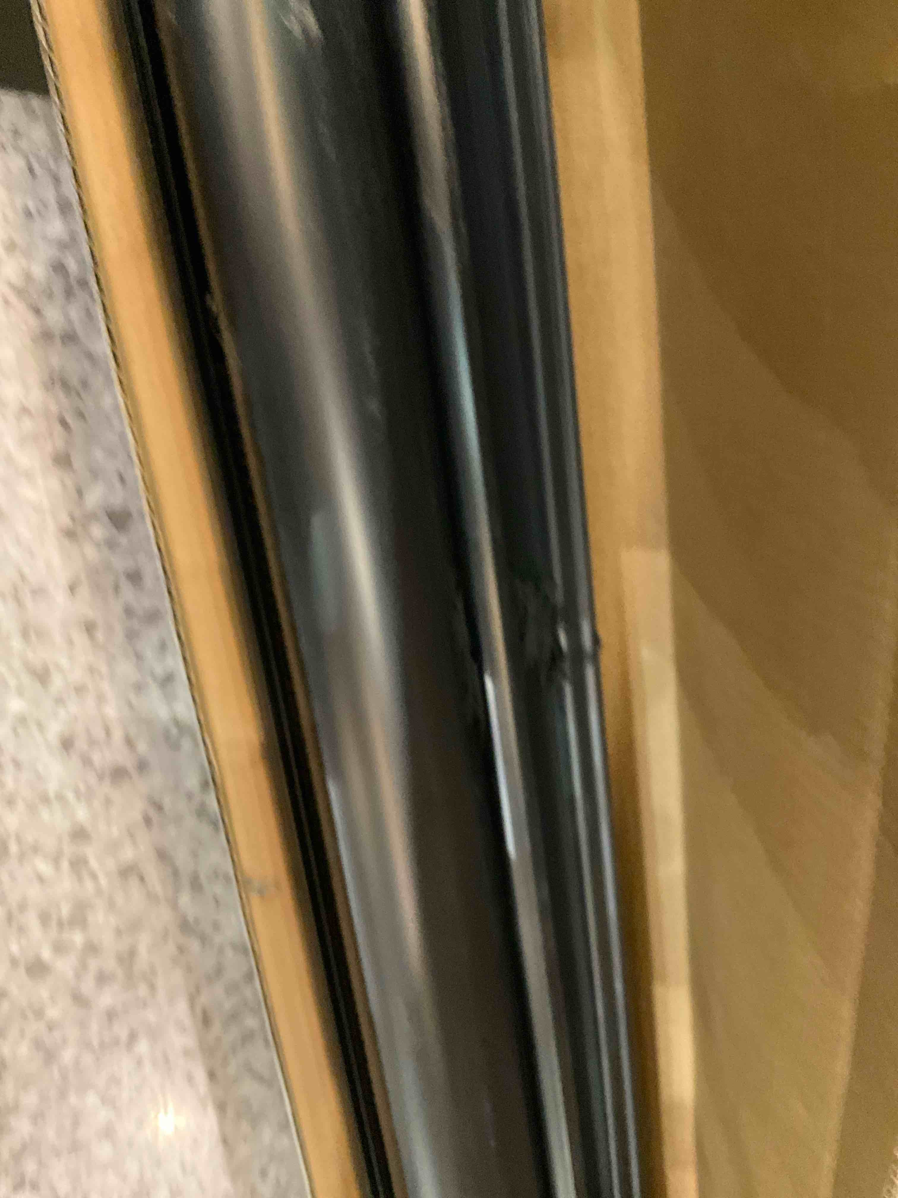 https://s3.amazonaws.com/lotting-images-prod/BargainHunt/EXS01192210_1709565871004.jpeg