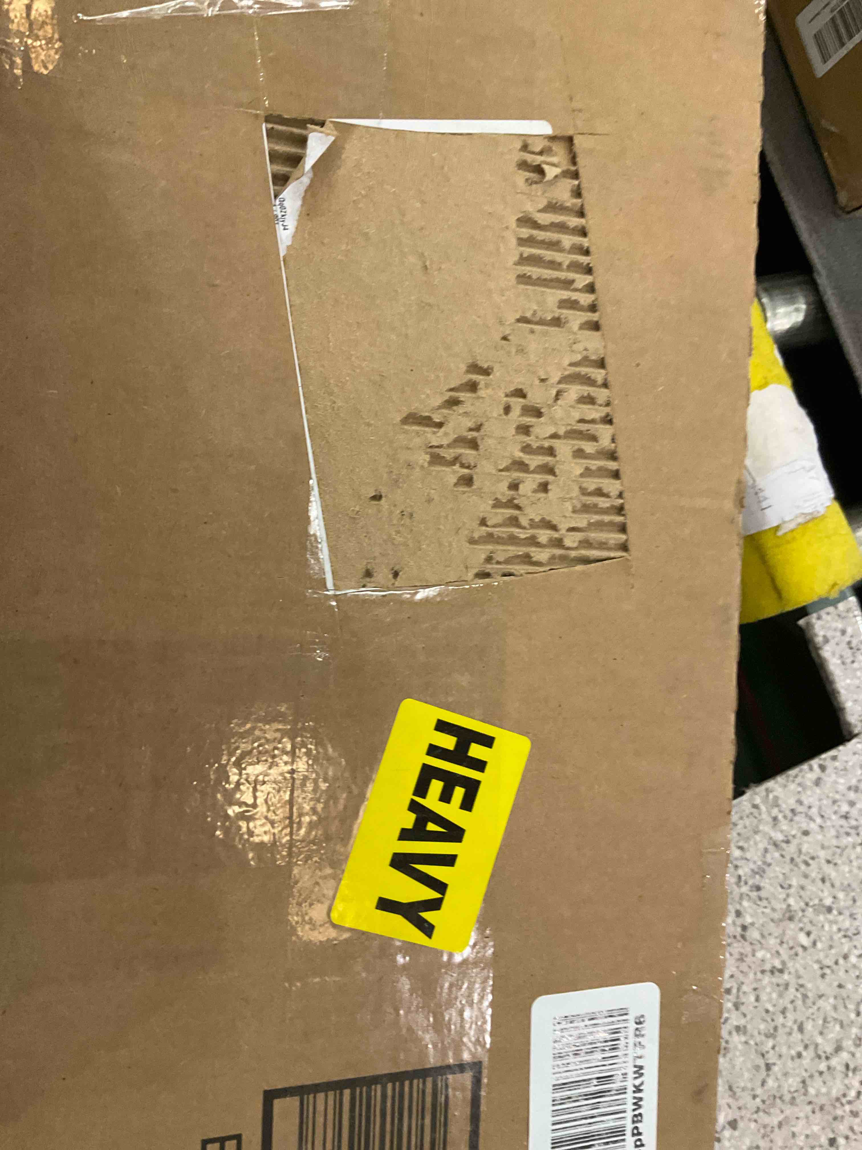 https://s3.amazonaws.com/lotting-images-prod/BargainHunt/EXS01192210_1709565949961.jpeg