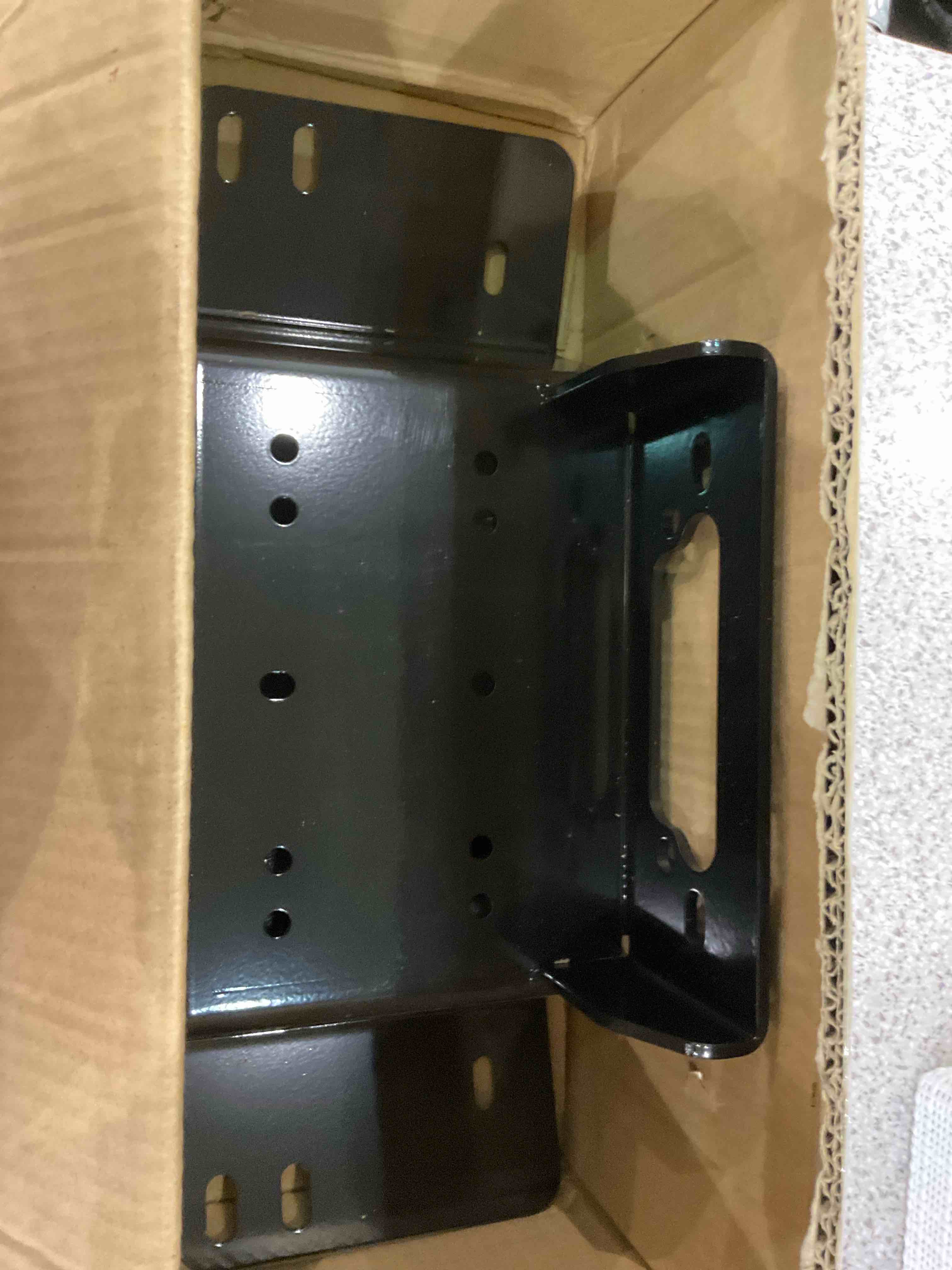 https://s3.amazonaws.com/lotting-images-prod/BargainHunt/EXS01192287_1709645290484.jpeg