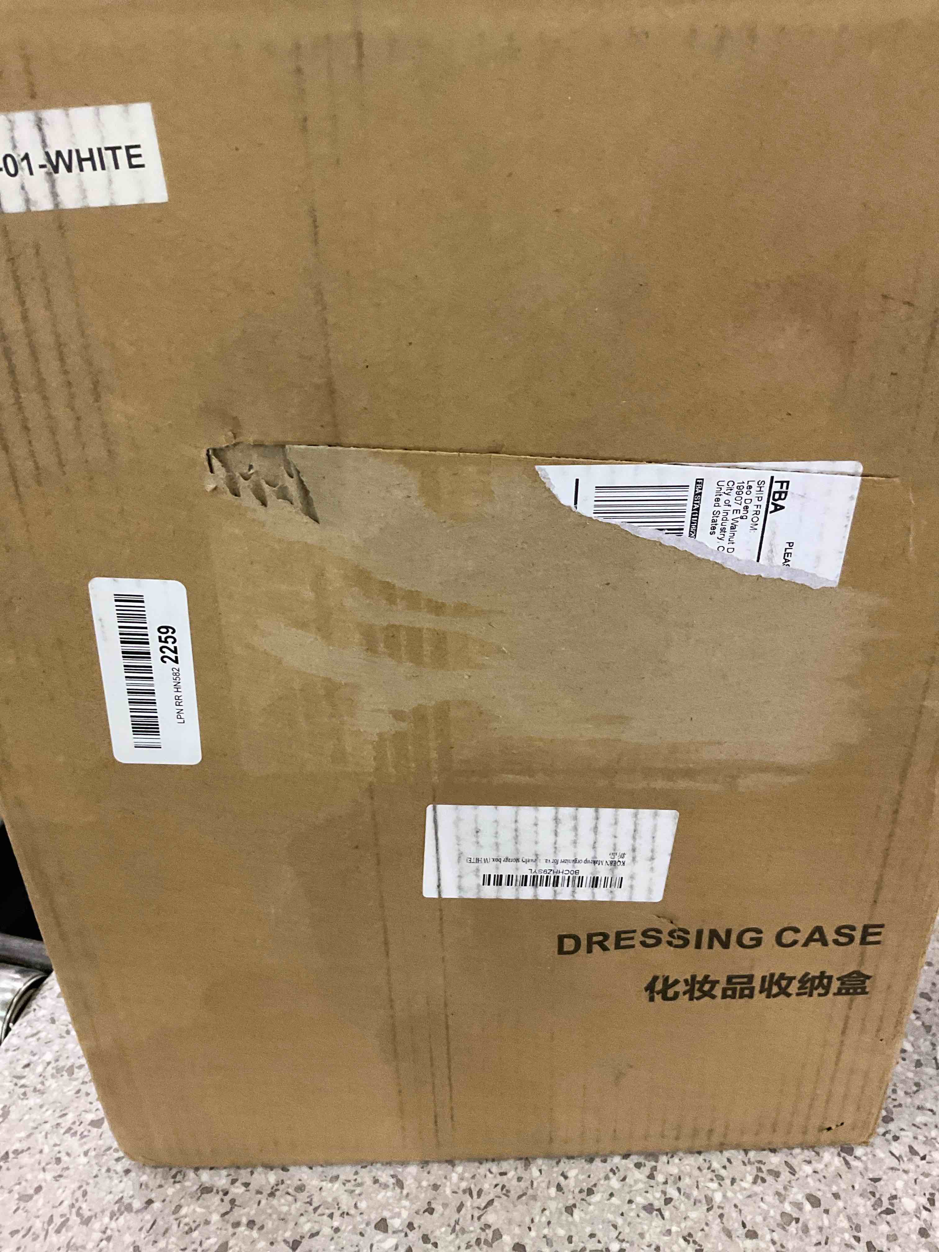 https://s3.amazonaws.com/lotting-images-prod/BargainHunt/EXS01192292_1709646718637.jpeg