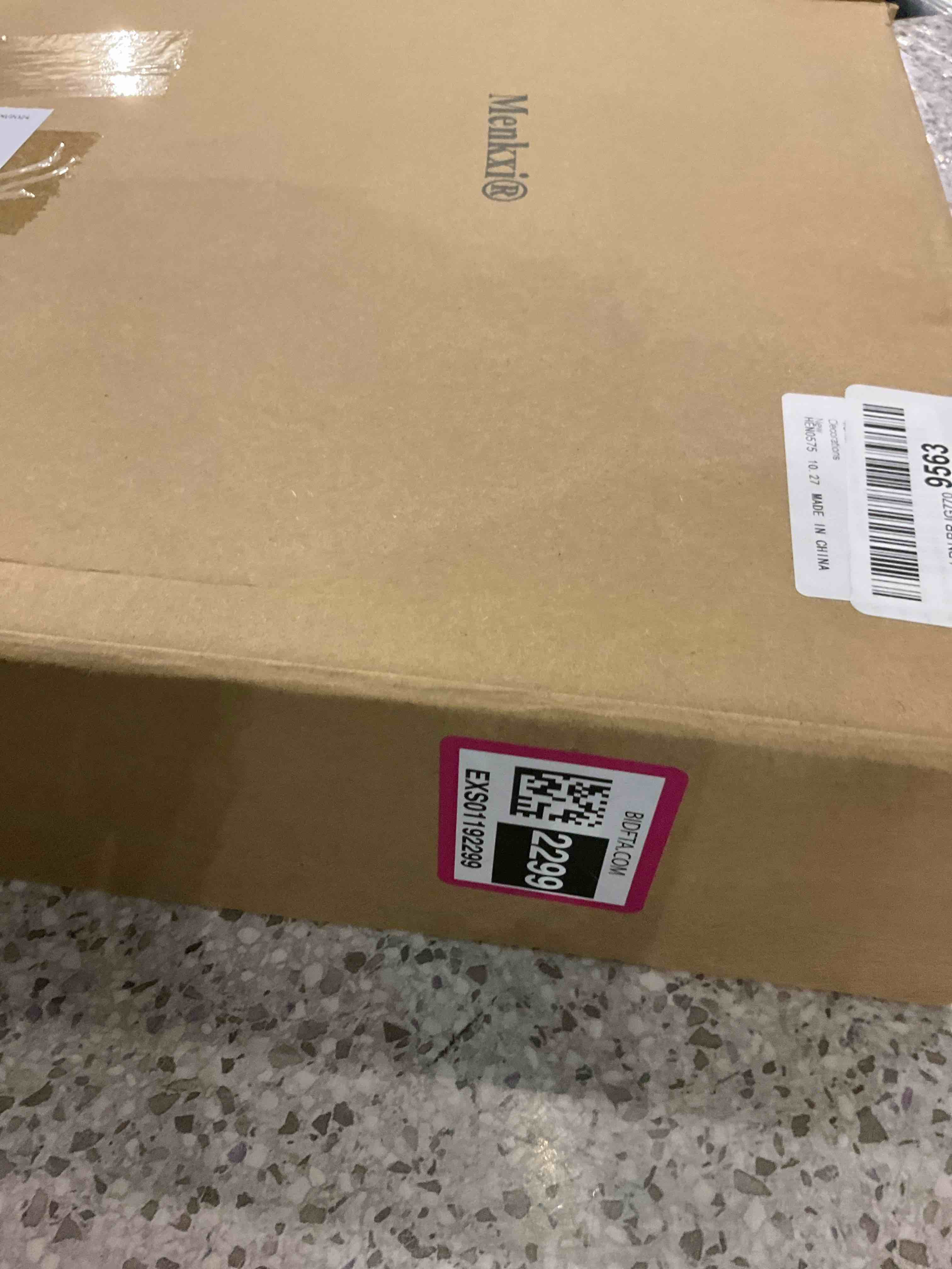 https://s3.amazonaws.com/lotting-images-prod/BargainHunt/EXS01192299_1709649263651.jpeg