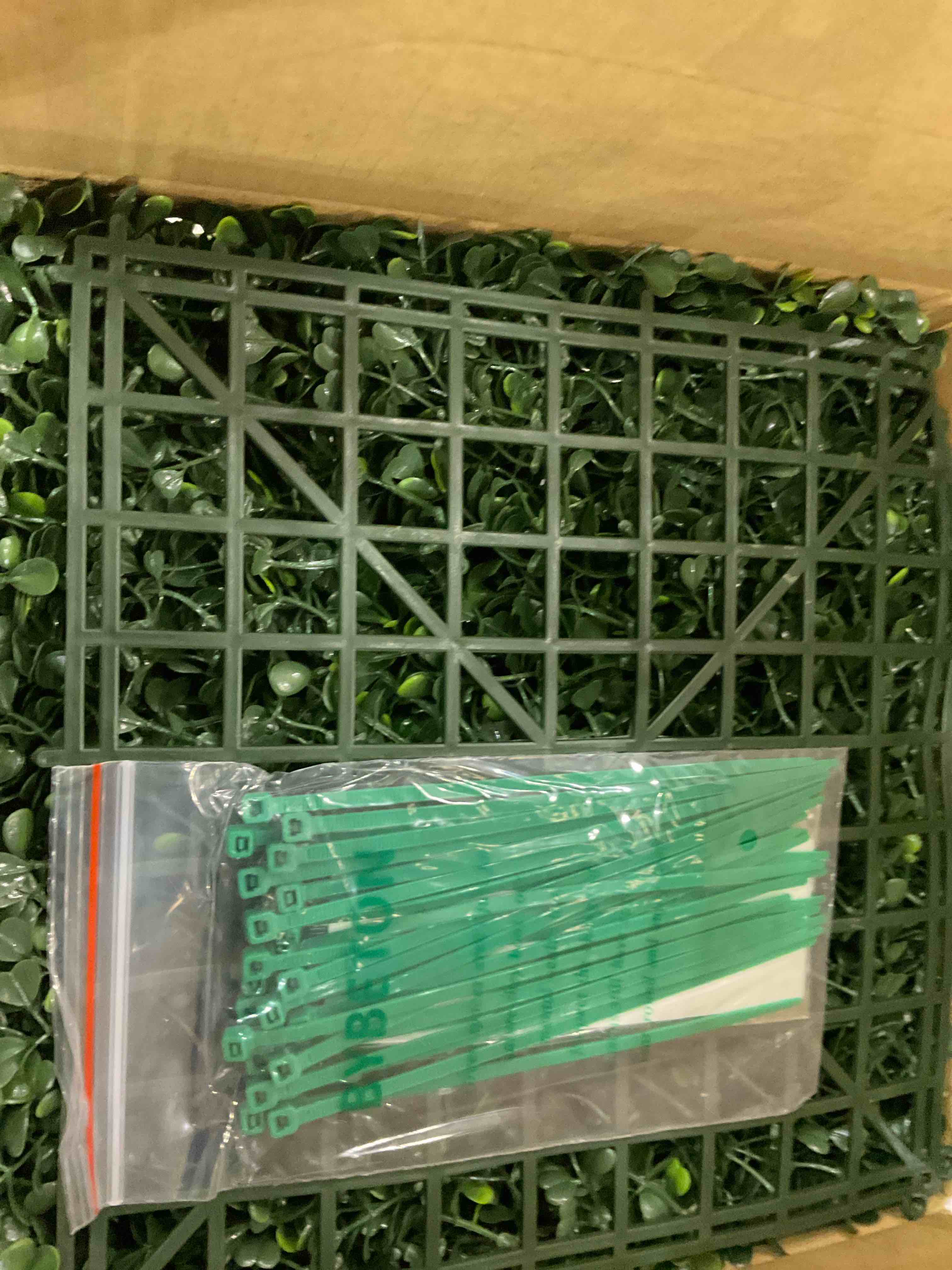 https://s3.amazonaws.com/lotting-images-prod/BargainHunt/EXS01192352_1709662053184.jpeg