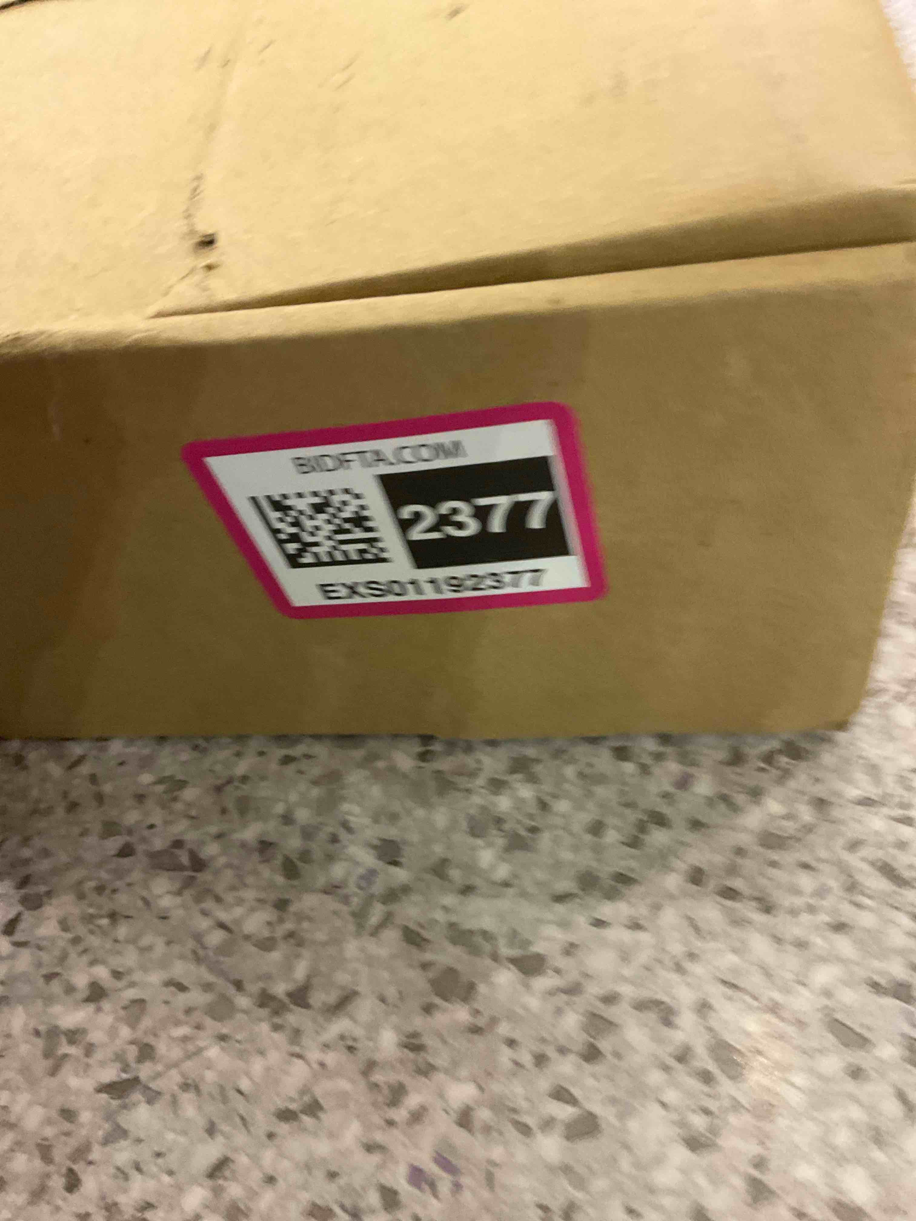 https://s3.amazonaws.com/lotting-images-prod/BargainHunt/EXS01192377_1709669657224.jpeg