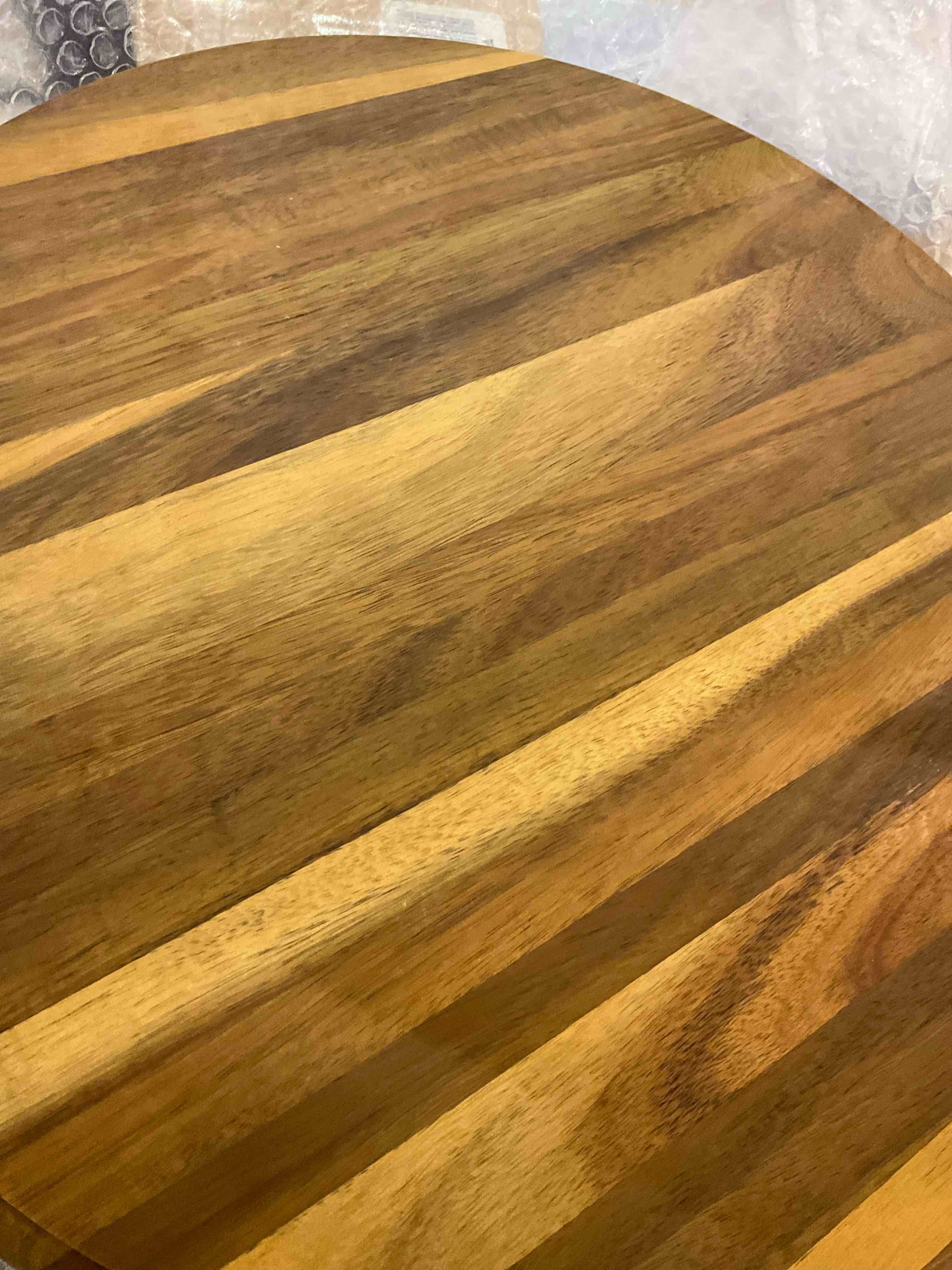 https://s3.amazonaws.com/lotting-images-prod/BargainHunt/EXS01192447_1709742196375.jpeg