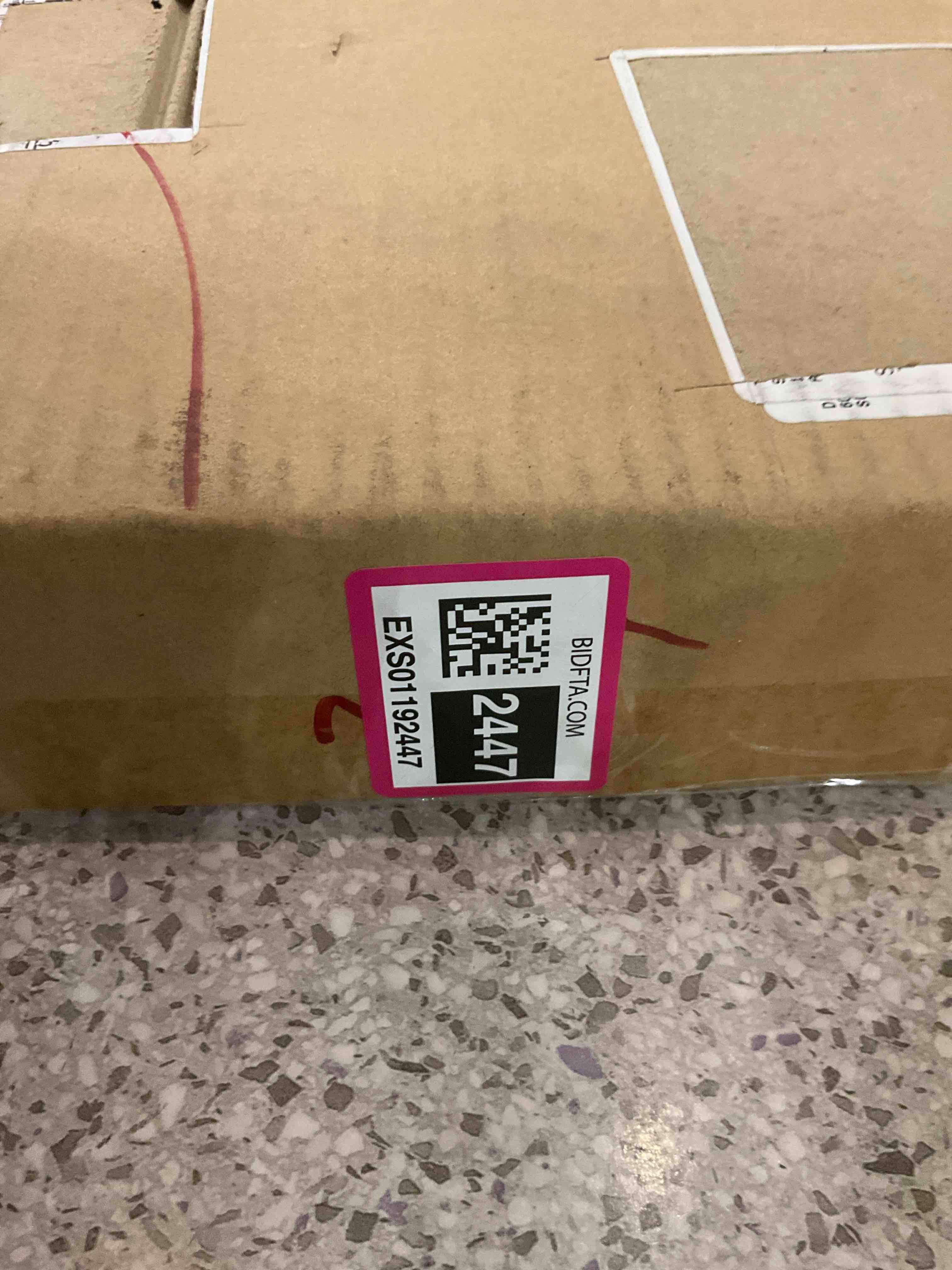 https://s3.amazonaws.com/lotting-images-prod/BargainHunt/EXS01192447_1709742248111.jpeg