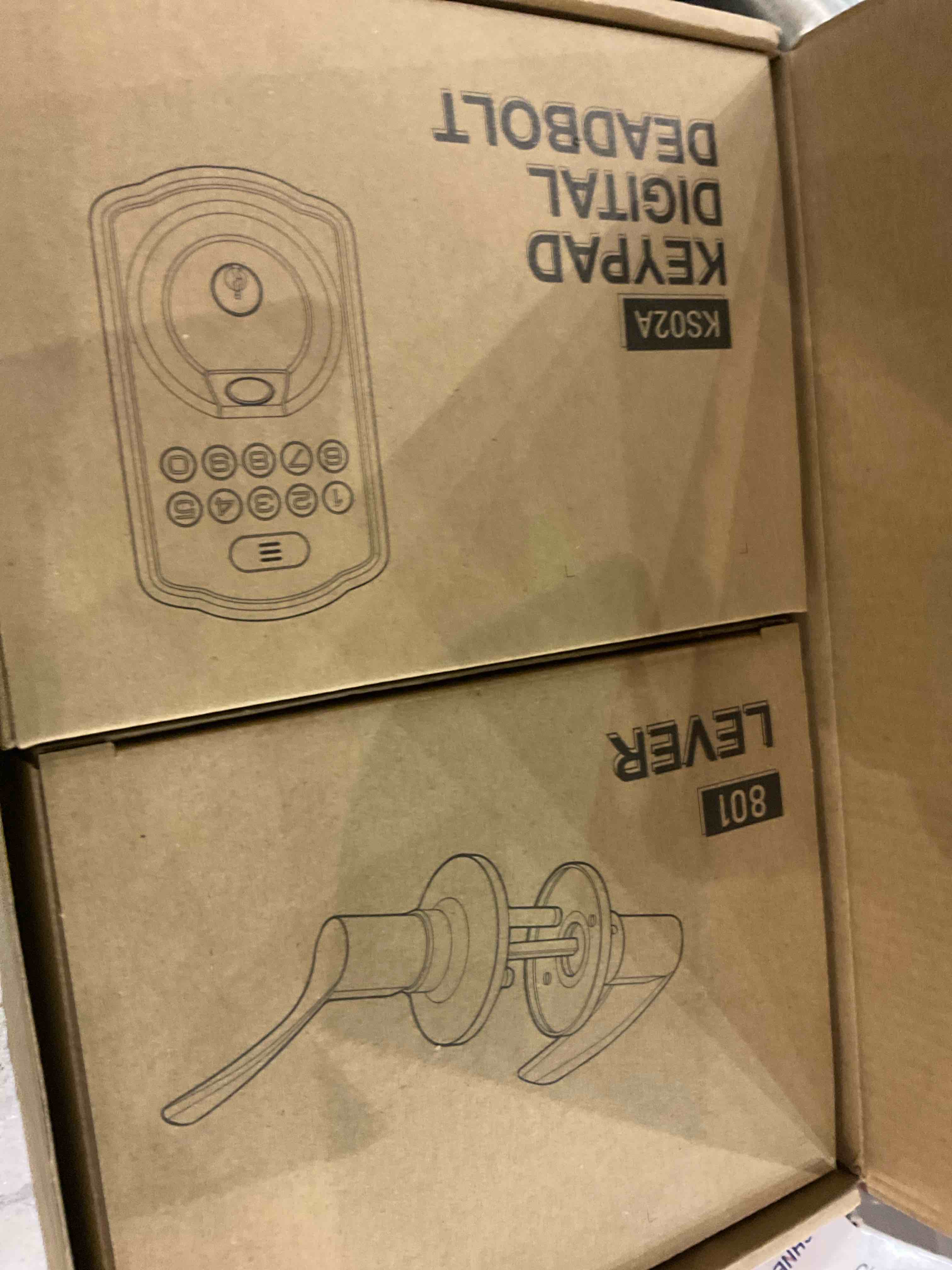 https://s3.amazonaws.com/lotting-images-prod/BargainHunt/EXS01193118_1709646162067.jpeg