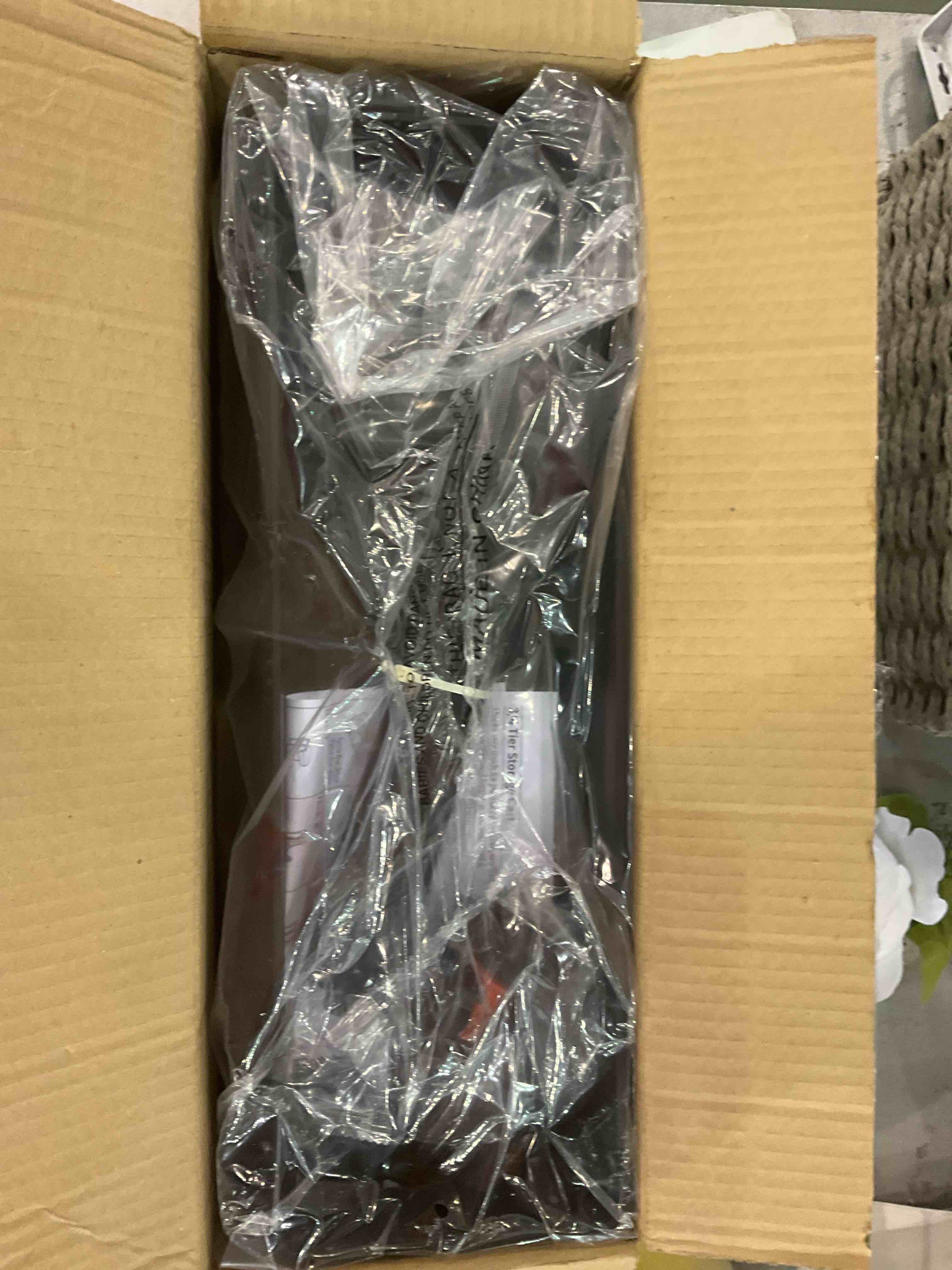https://s3.amazonaws.com/lotting-images-prod/BargainHunt/EXS01193469_1710762130423.jpeg
