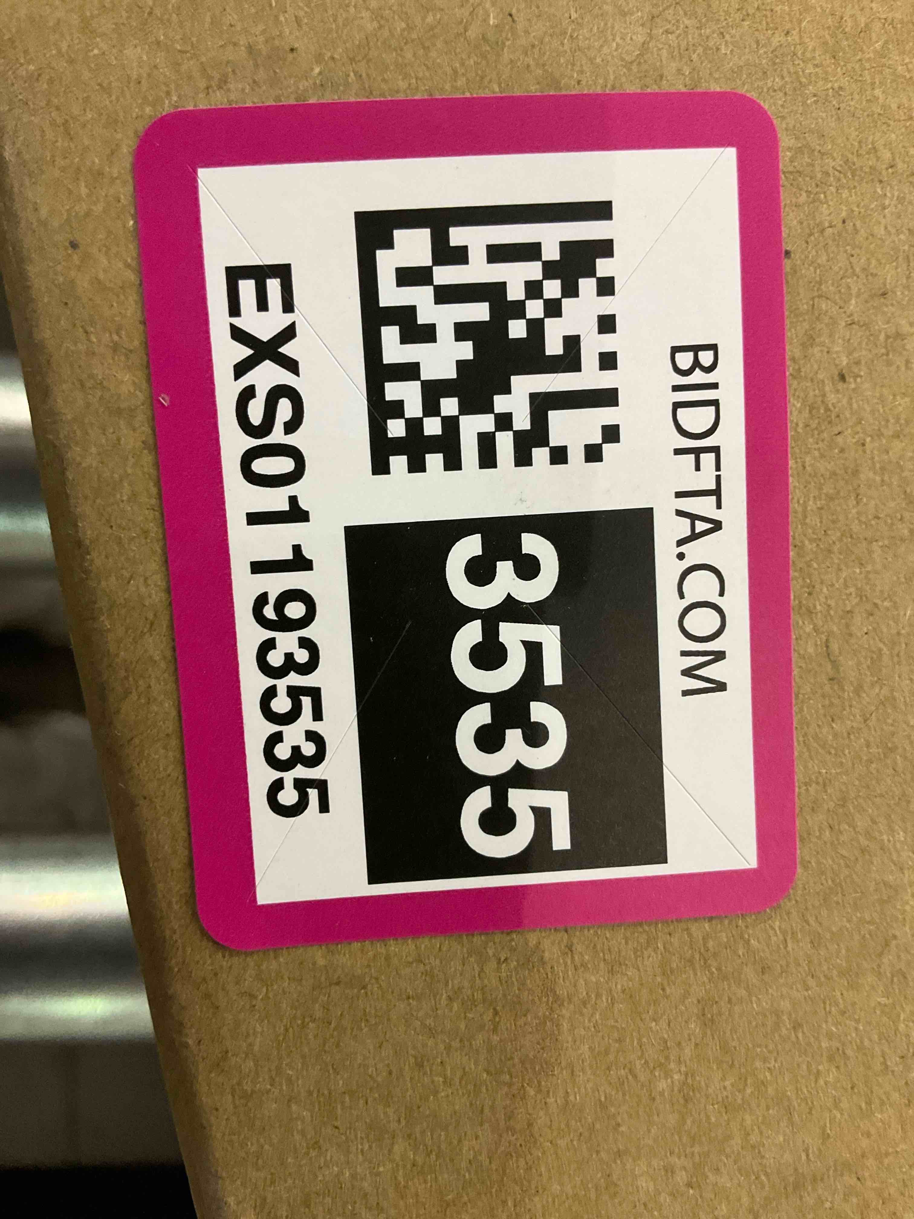 https://s3.amazonaws.com/lotting-images-prod/BargainHunt/EXS01193535_1709209459172.jpeg