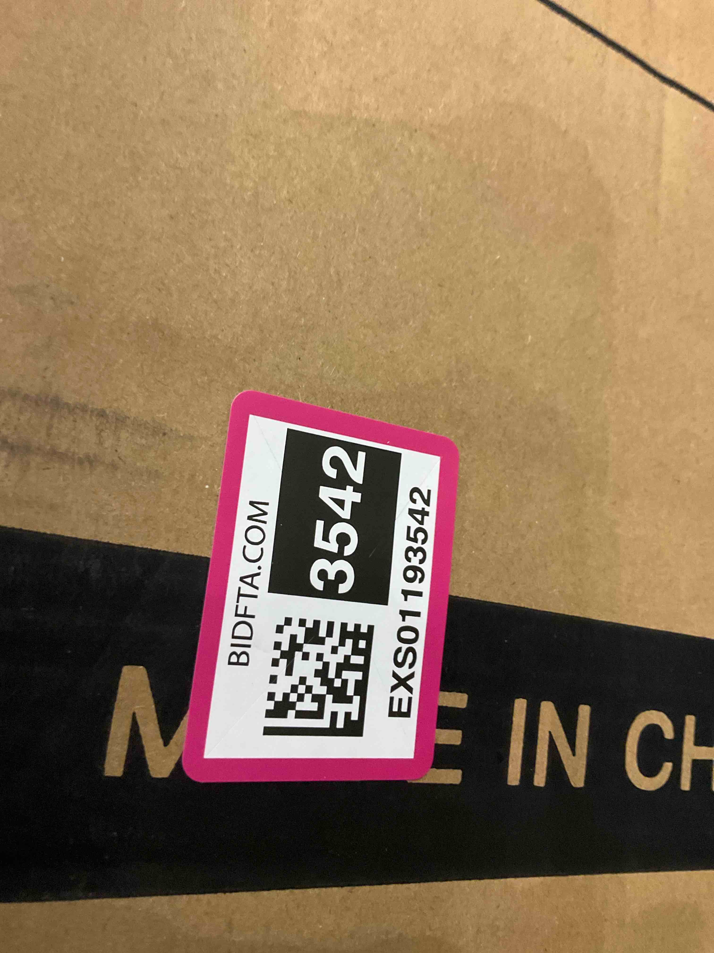 https://s3.amazonaws.com/lotting-images-prod/BargainHunt/EXS01193542_1709210171478.jpeg