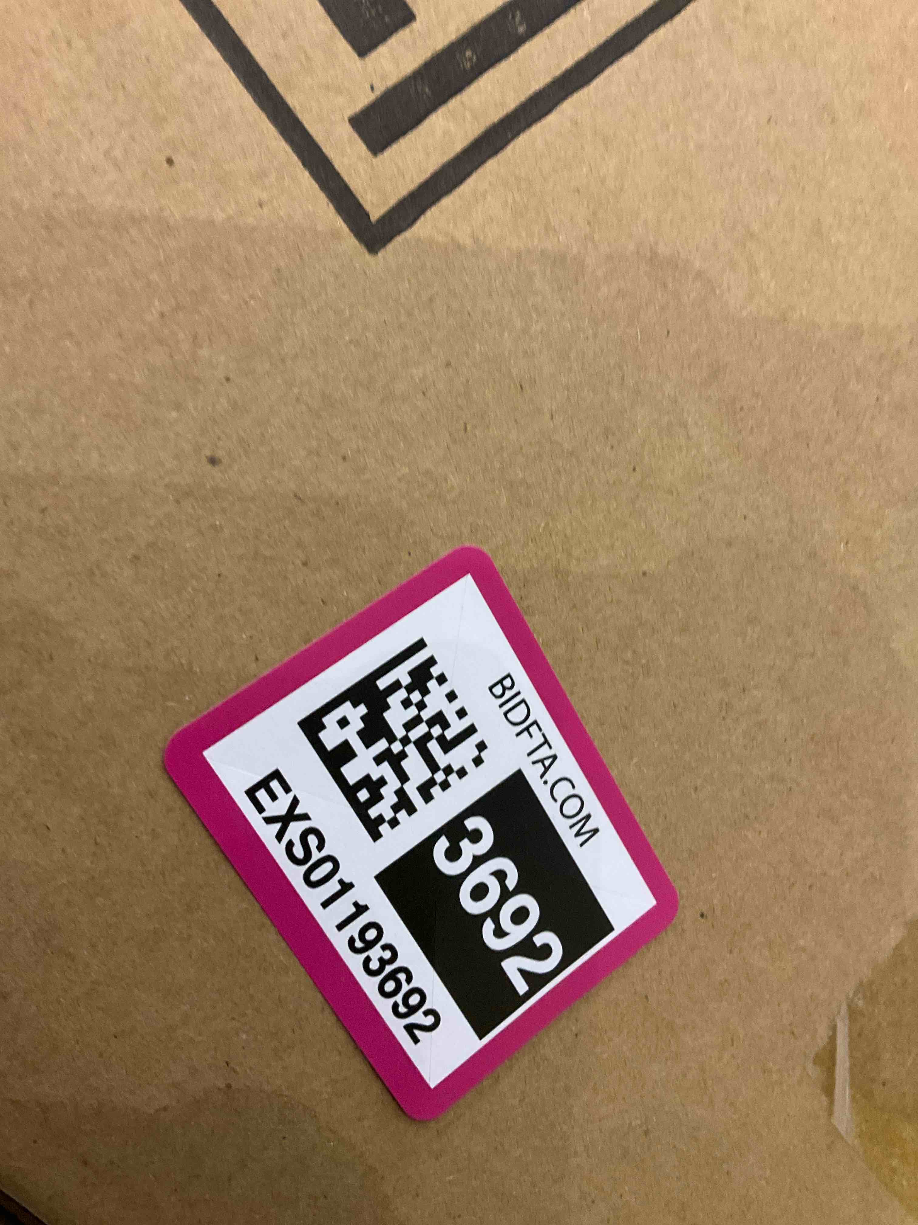 https://s3.amazonaws.com/lotting-images-prod/BargainHunt/EXS01193692_1709303516589.jpeg