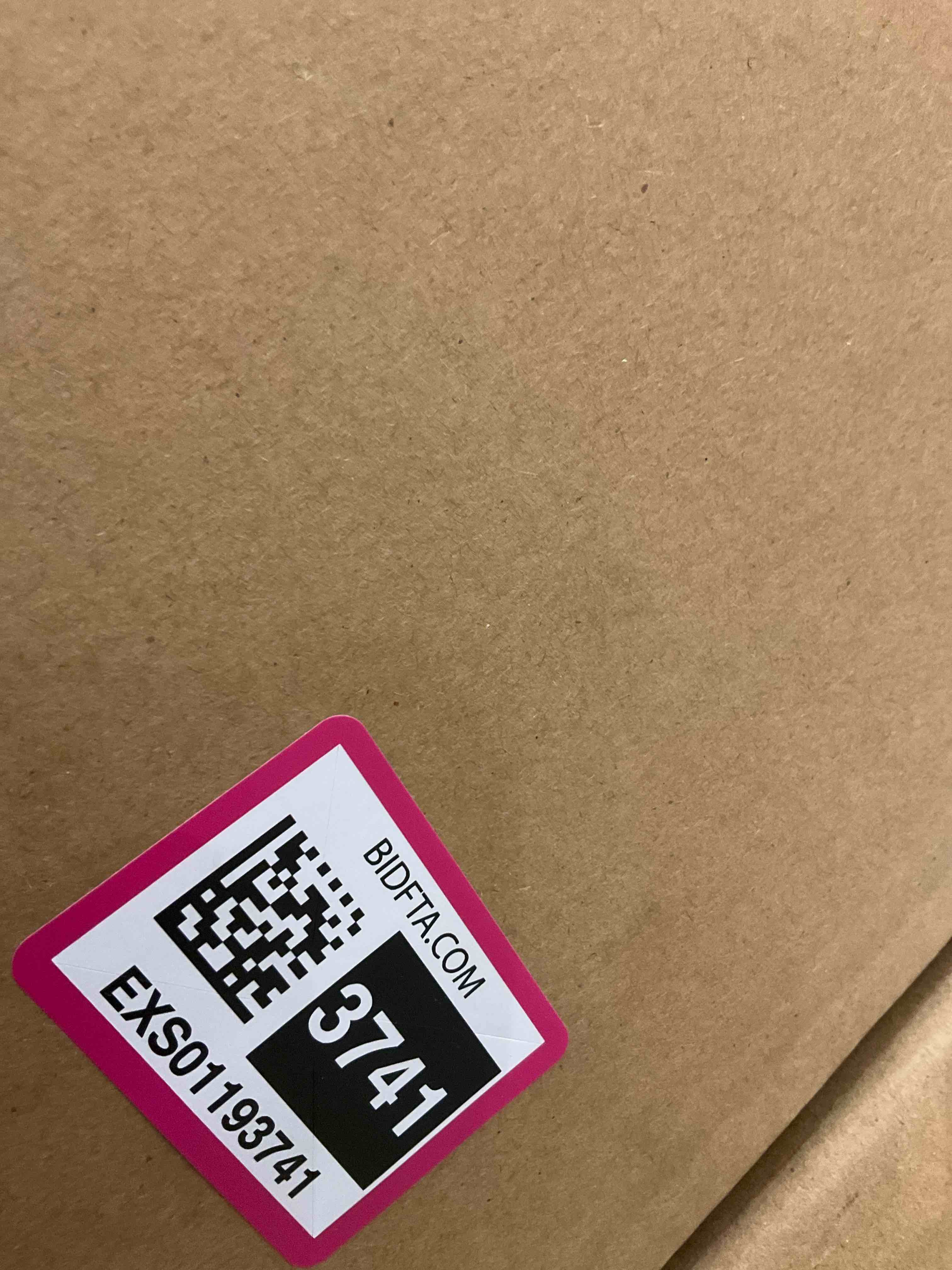 https://s3.amazonaws.com/lotting-images-prod/BargainHunt/EXS01193741_1709230385003.jpeg