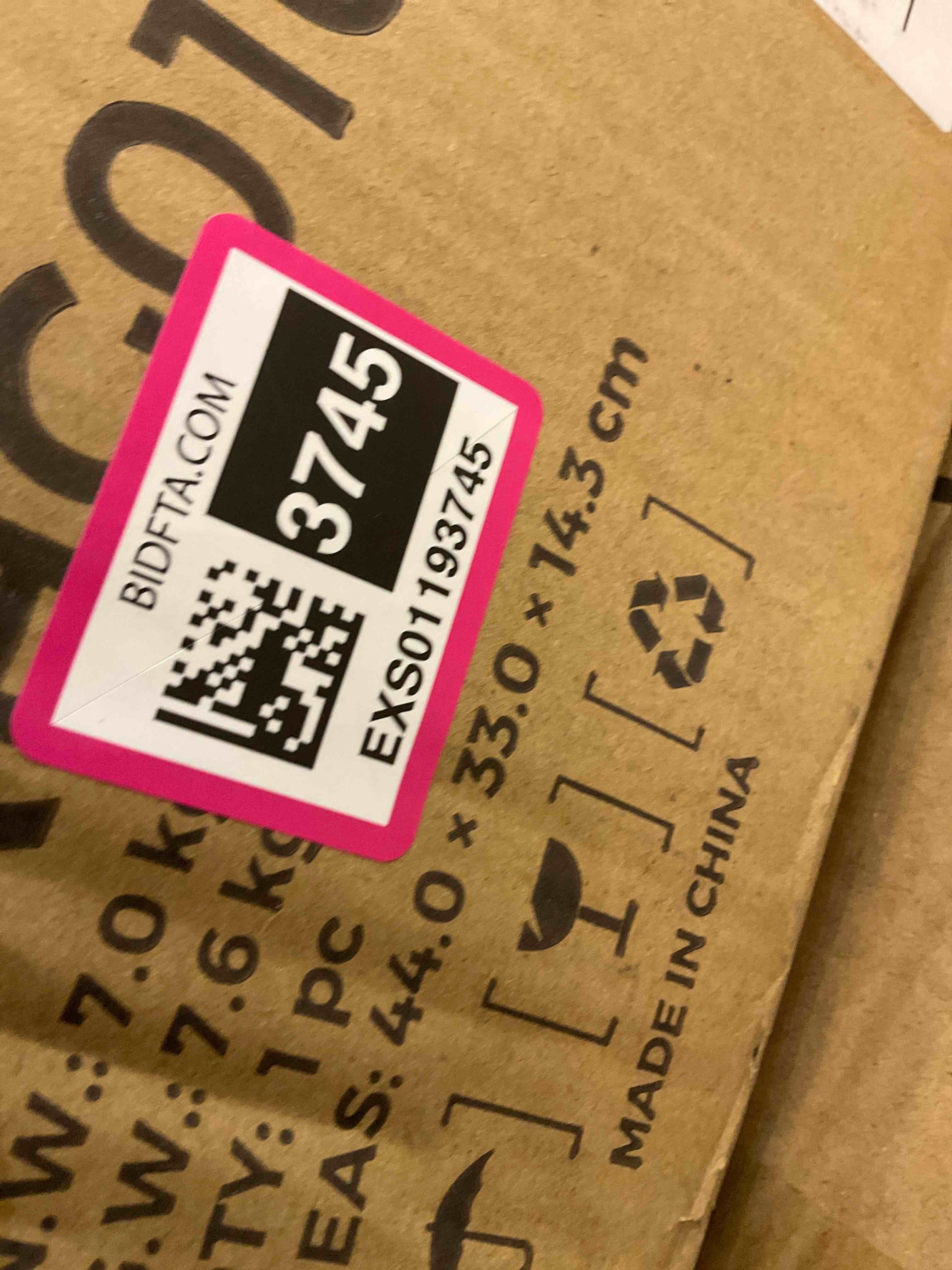 https://s3.amazonaws.com/lotting-images-prod/BargainHunt/EXS01193745_1709231253502.jpeg