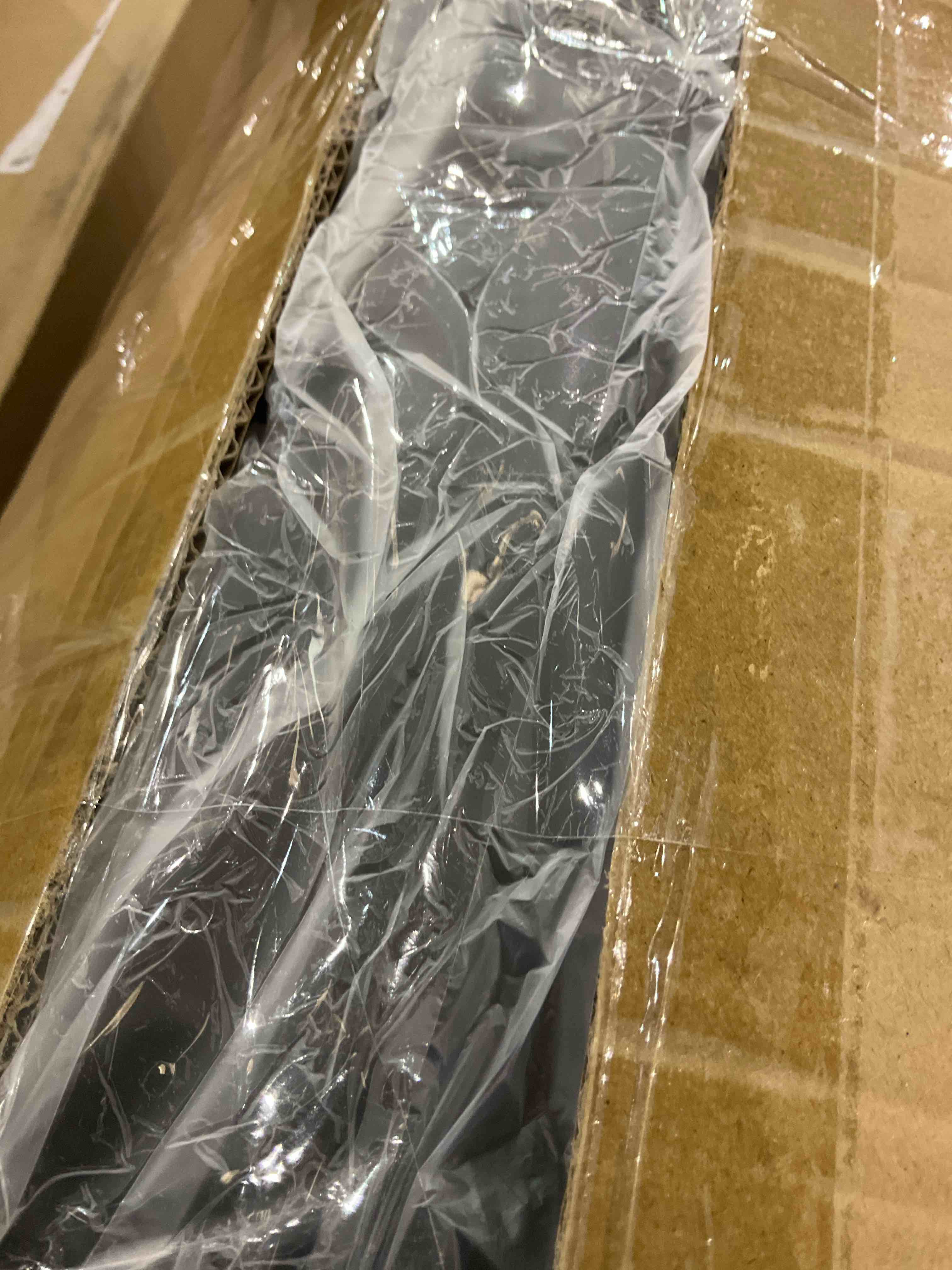 https://s3.amazonaws.com/lotting-images-prod/BargainHunt/EXS01193882_1709318342815.jpeg