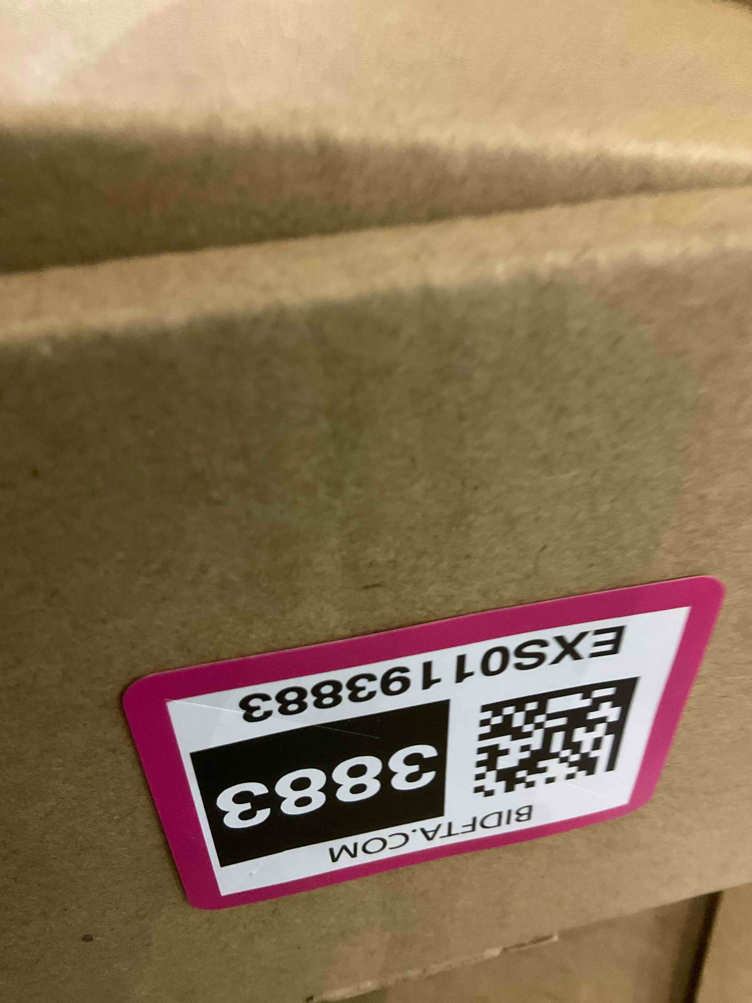 https://s3.amazonaws.com/lotting-images-prod/BargainHunt/EXS01193883_1709318406590.jpeg