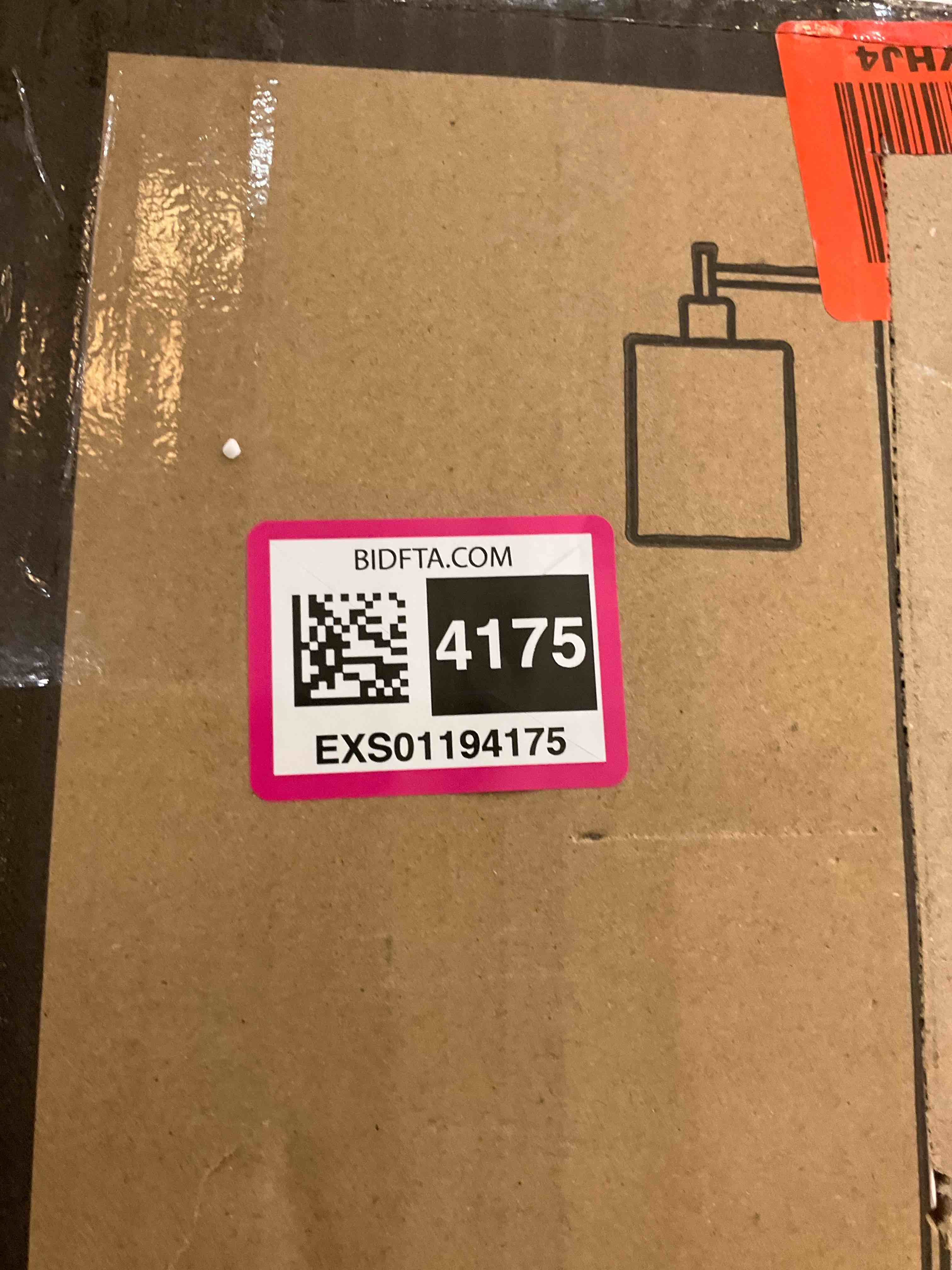 https://s3.amazonaws.com/lotting-images-prod/BargainHunt/EXS01194175_1709232147213.jpeg