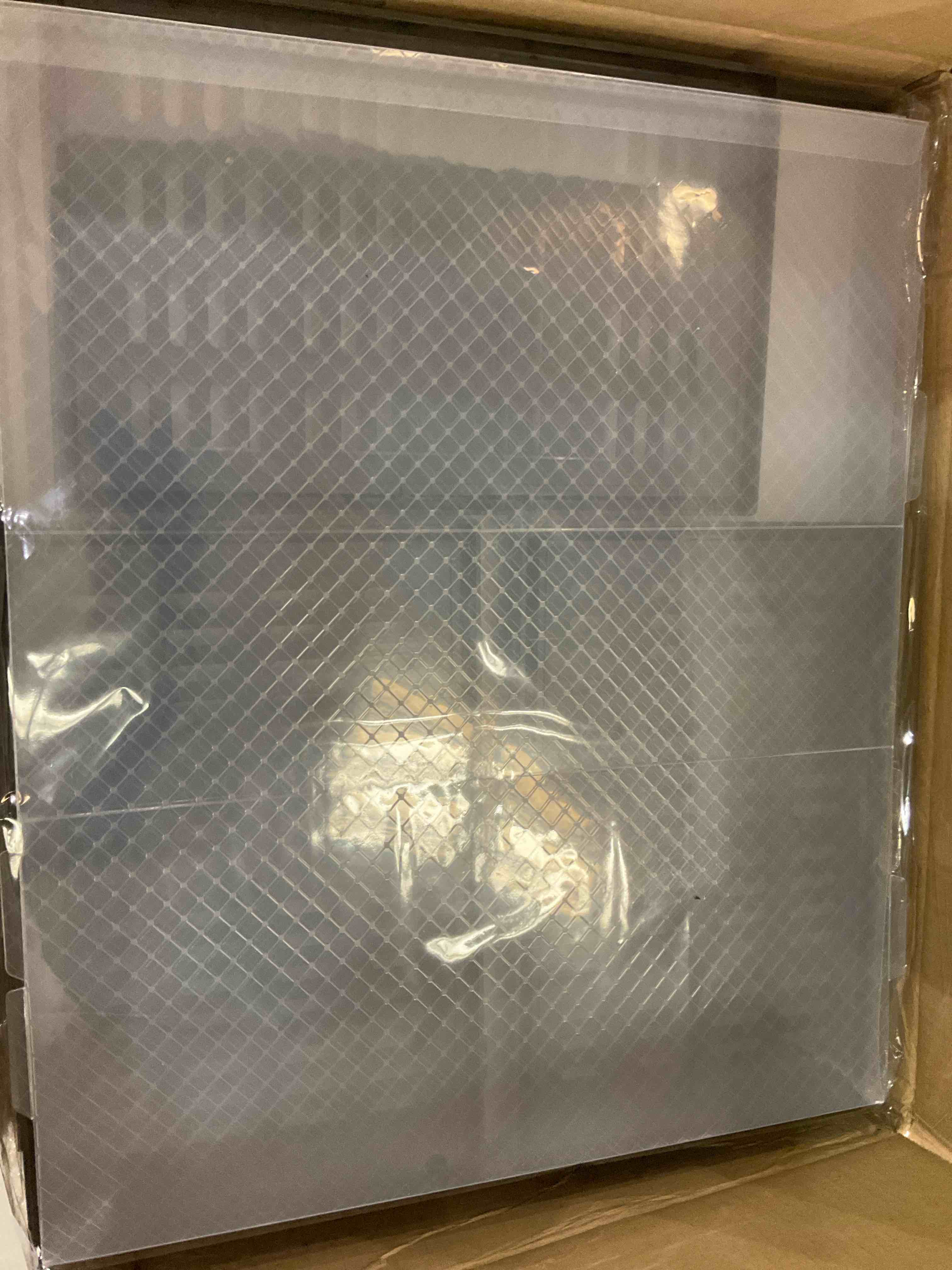 https://s3.amazonaws.com/lotting-images-prod/BargainHunt/EXS01194192_1709235413475.jpeg