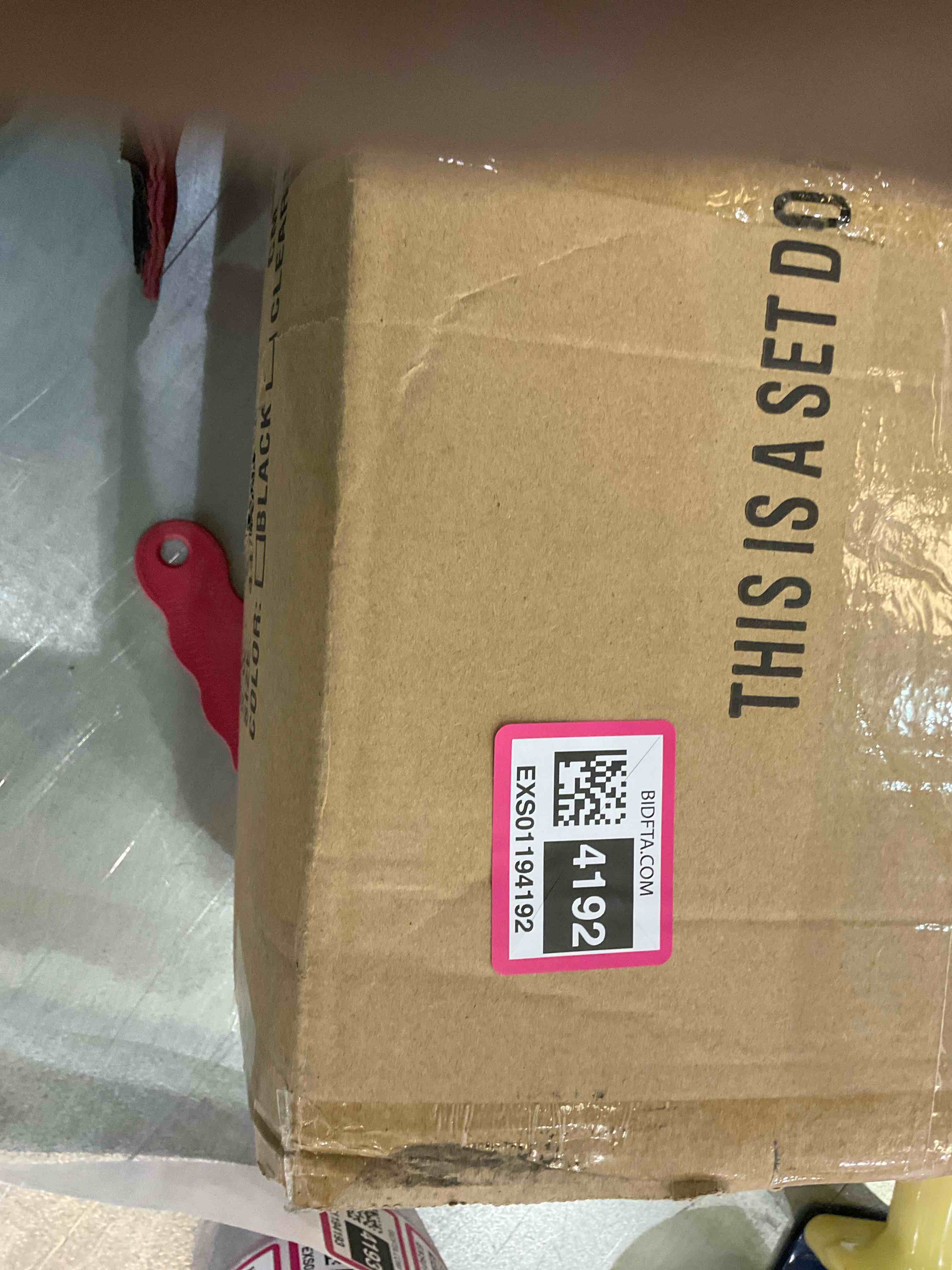 https://s3.amazonaws.com/lotting-images-prod/BargainHunt/EXS01194192_1709235433018.jpeg