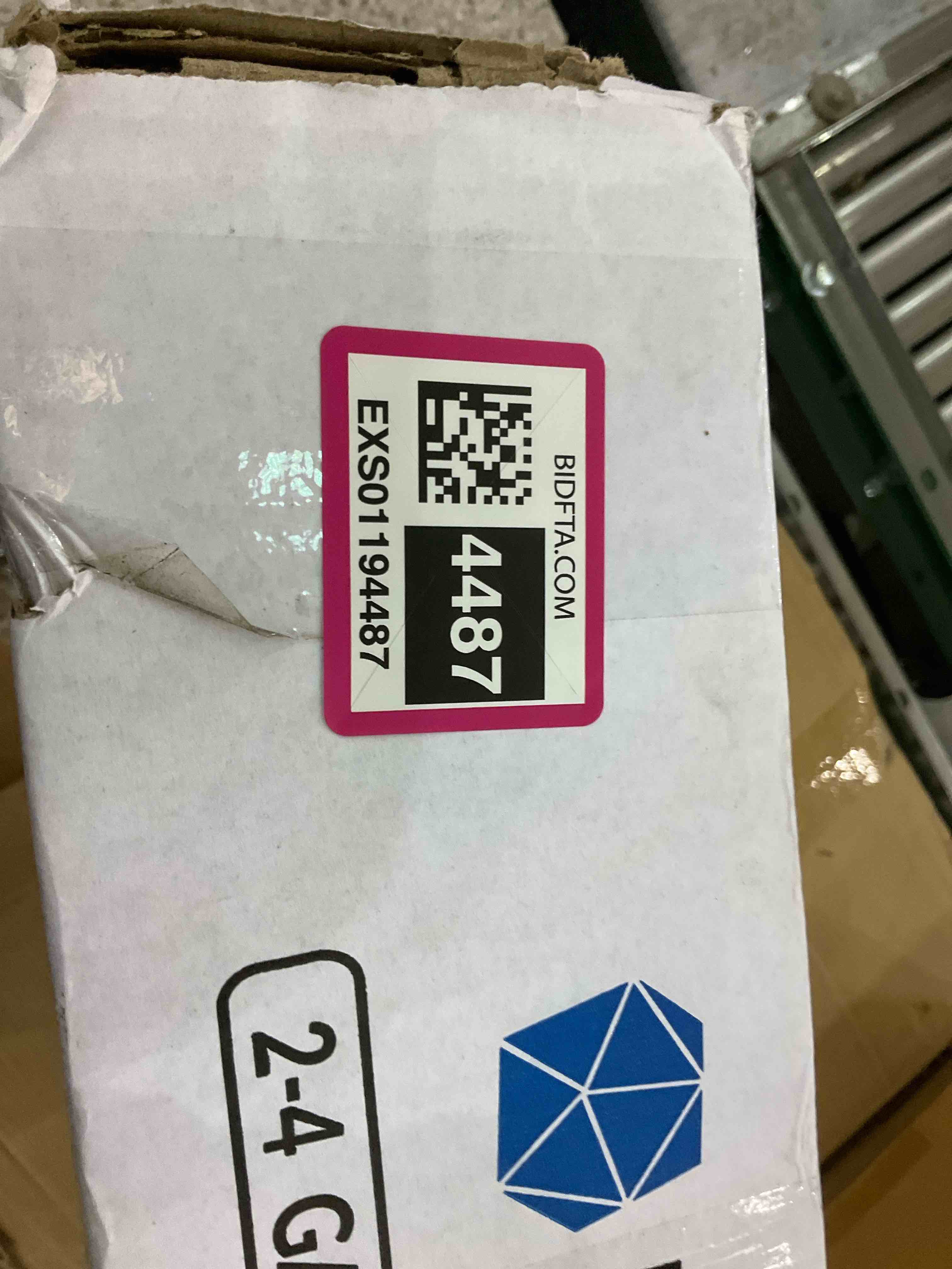https://s3.amazonaws.com/lotting-images-prod/BargainHunt/EXS01194487_1709581546804.jpeg