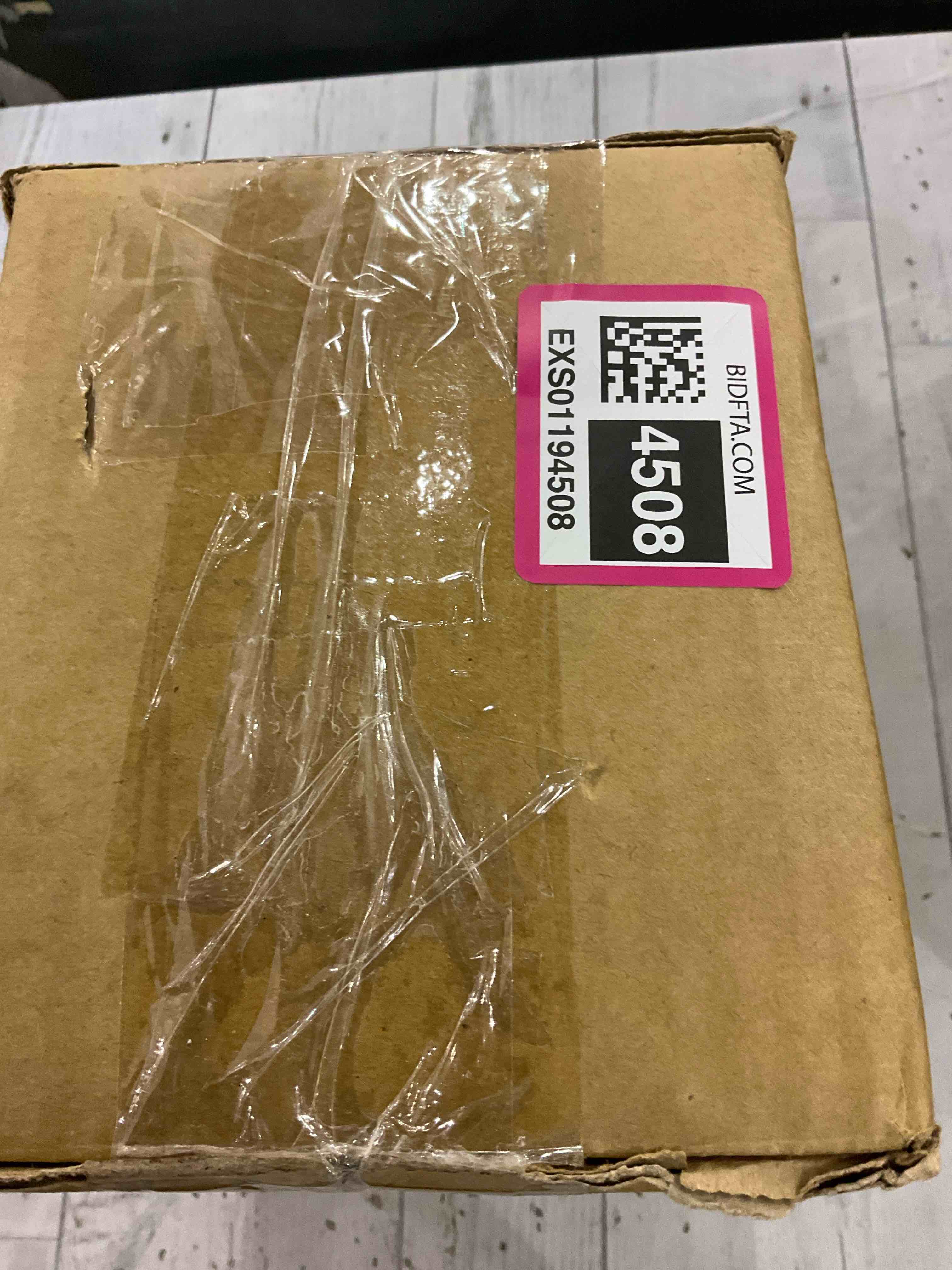 https://s3.amazonaws.com/lotting-images-prod/BargainHunt/EXS01194508_1709123203018.jpeg