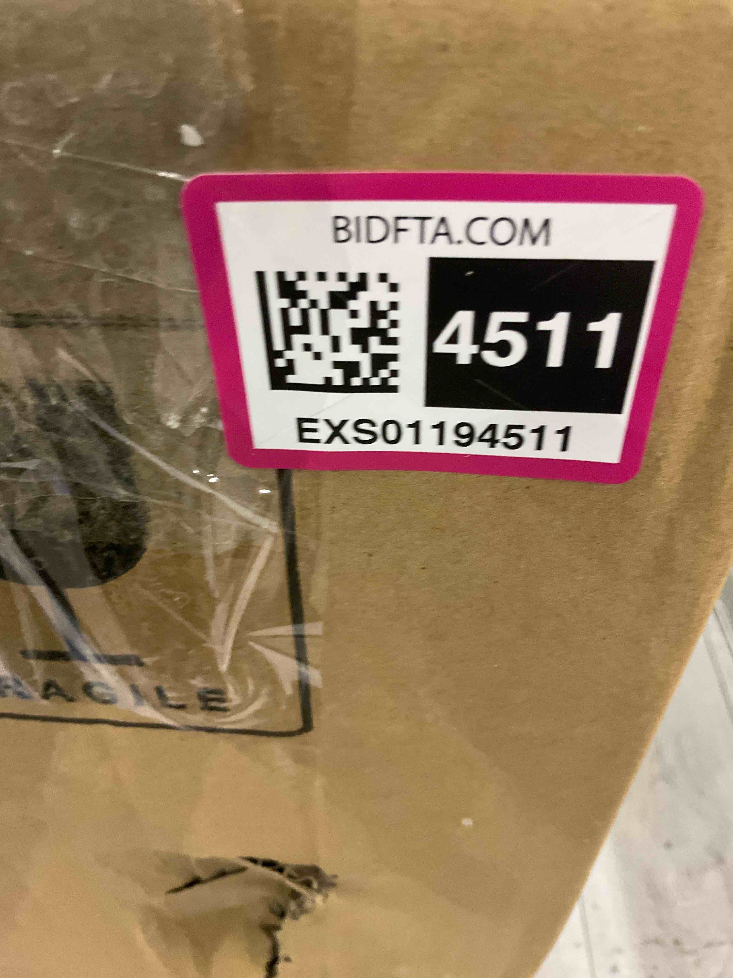 https://s3.amazonaws.com/lotting-images-prod/BargainHunt/EXS01194511_1709123435408.jpeg