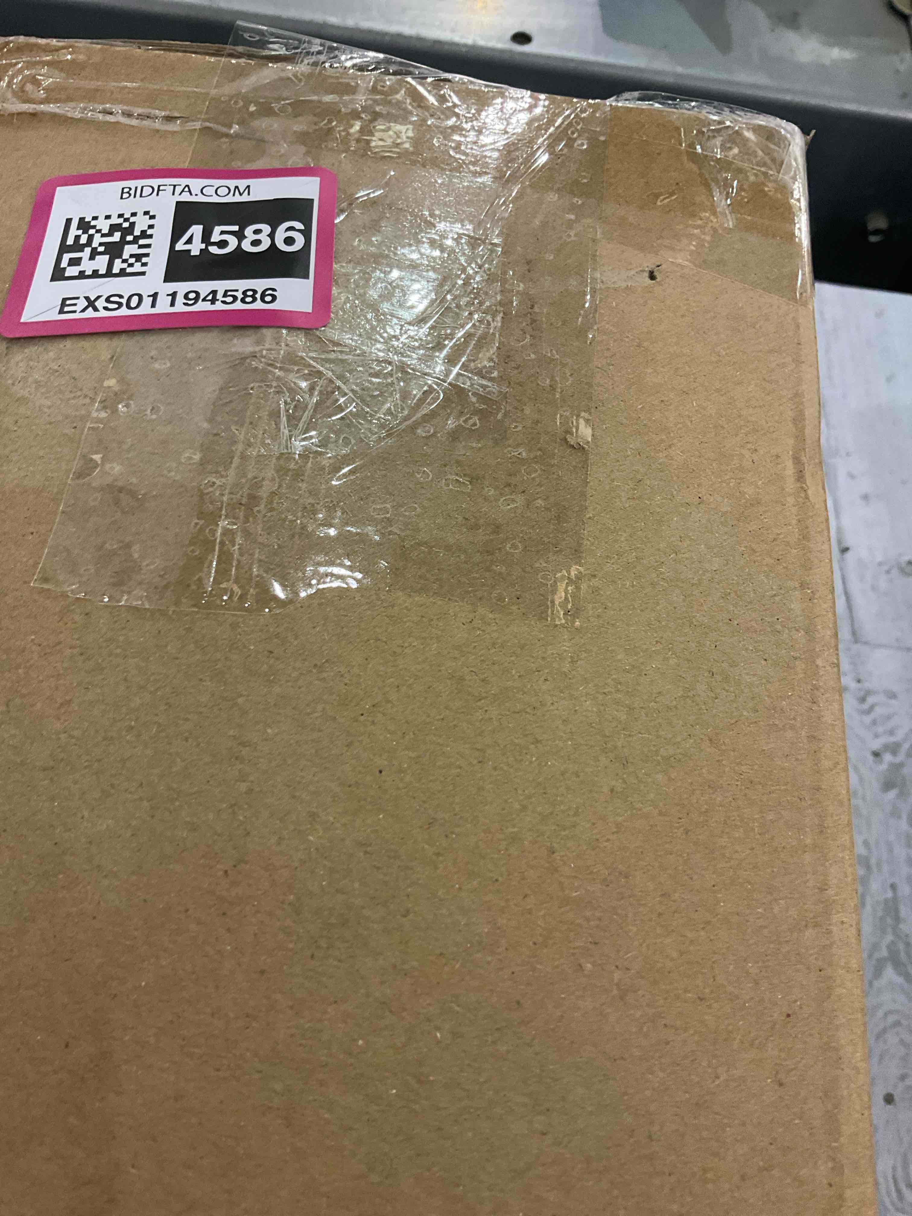 https://s3.amazonaws.com/lotting-images-prod/BargainHunt/EXS01194586_1709134001842.jpeg