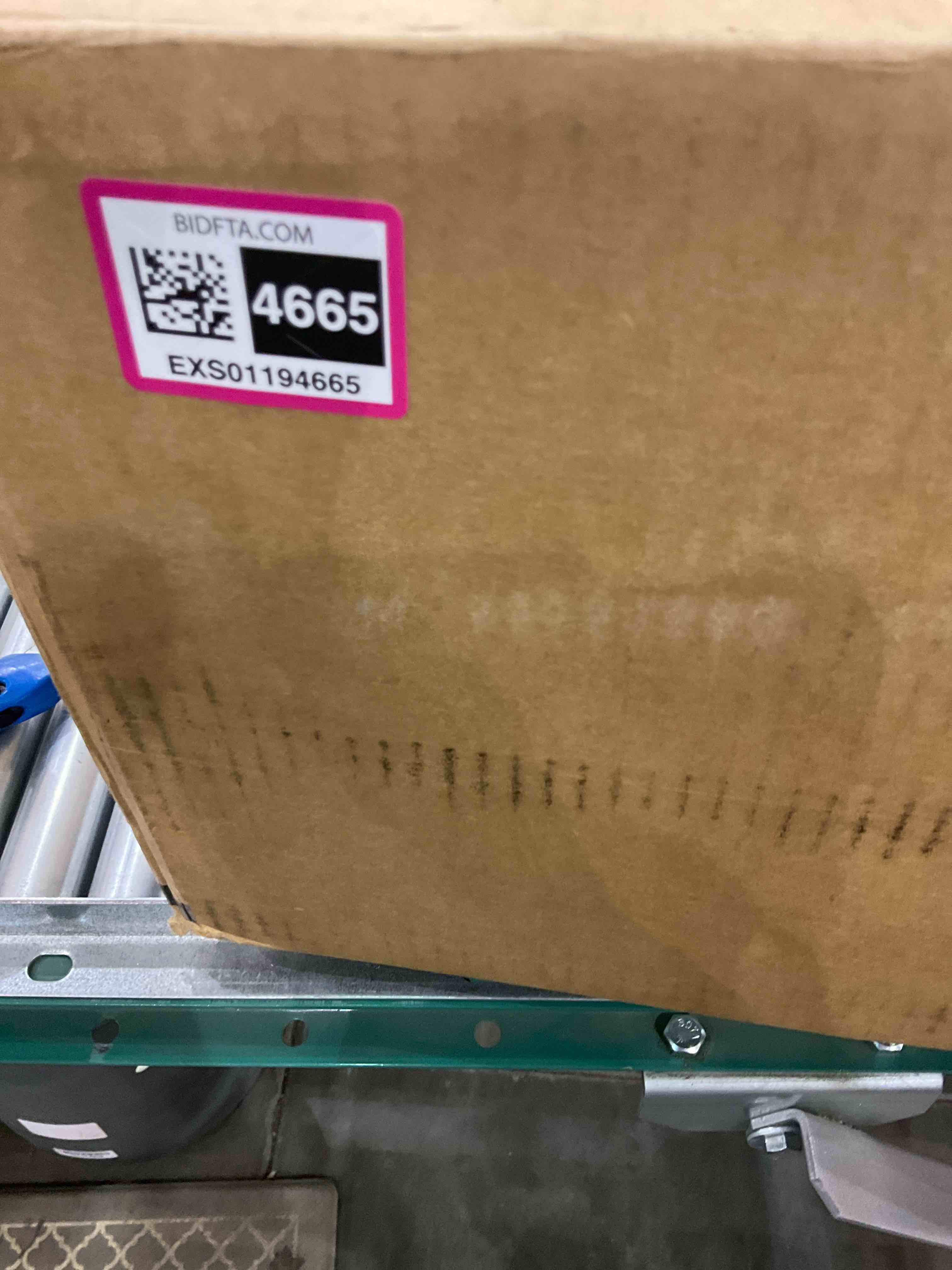 https://s3.amazonaws.com/lotting-images-prod/BargainHunt/EXS01194665_1709210146938.jpeg