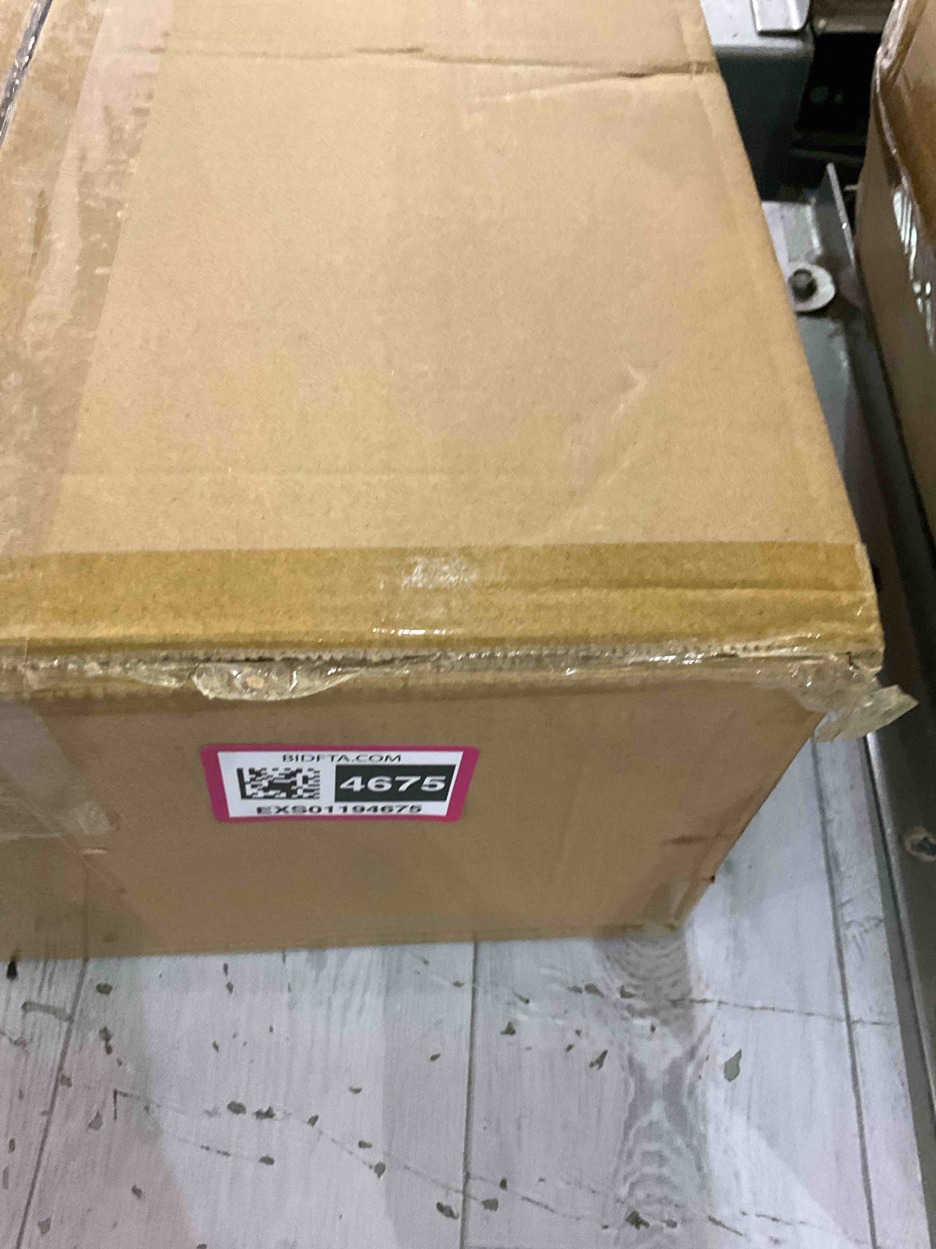 https://s3.amazonaws.com/lotting-images-prod/BargainHunt/EXS01194675_1709211468550.jpeg