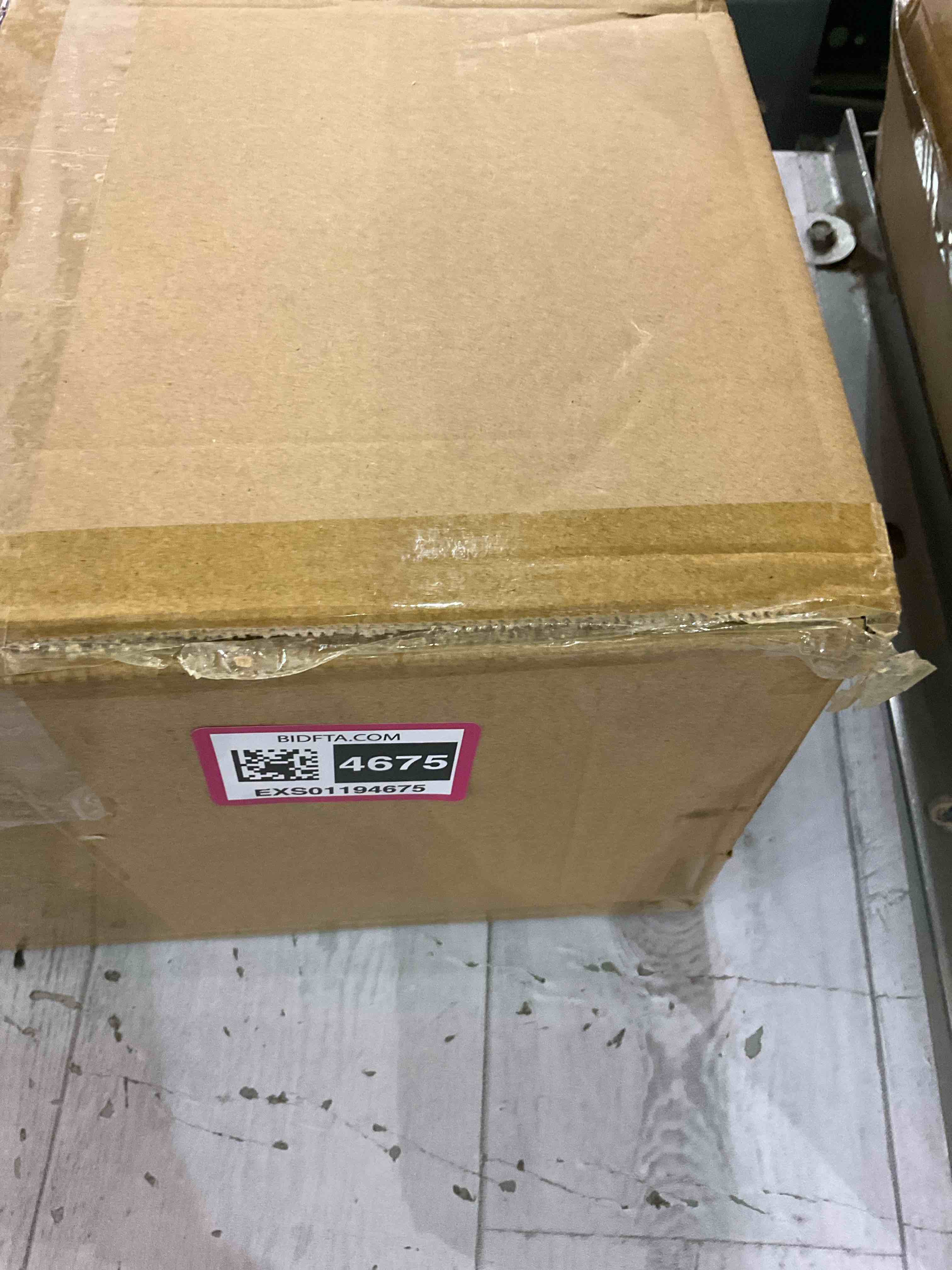 https://s3.amazonaws.com/lotting-images-prod/BargainHunt/EXS01194675_1709211469432.jpeg