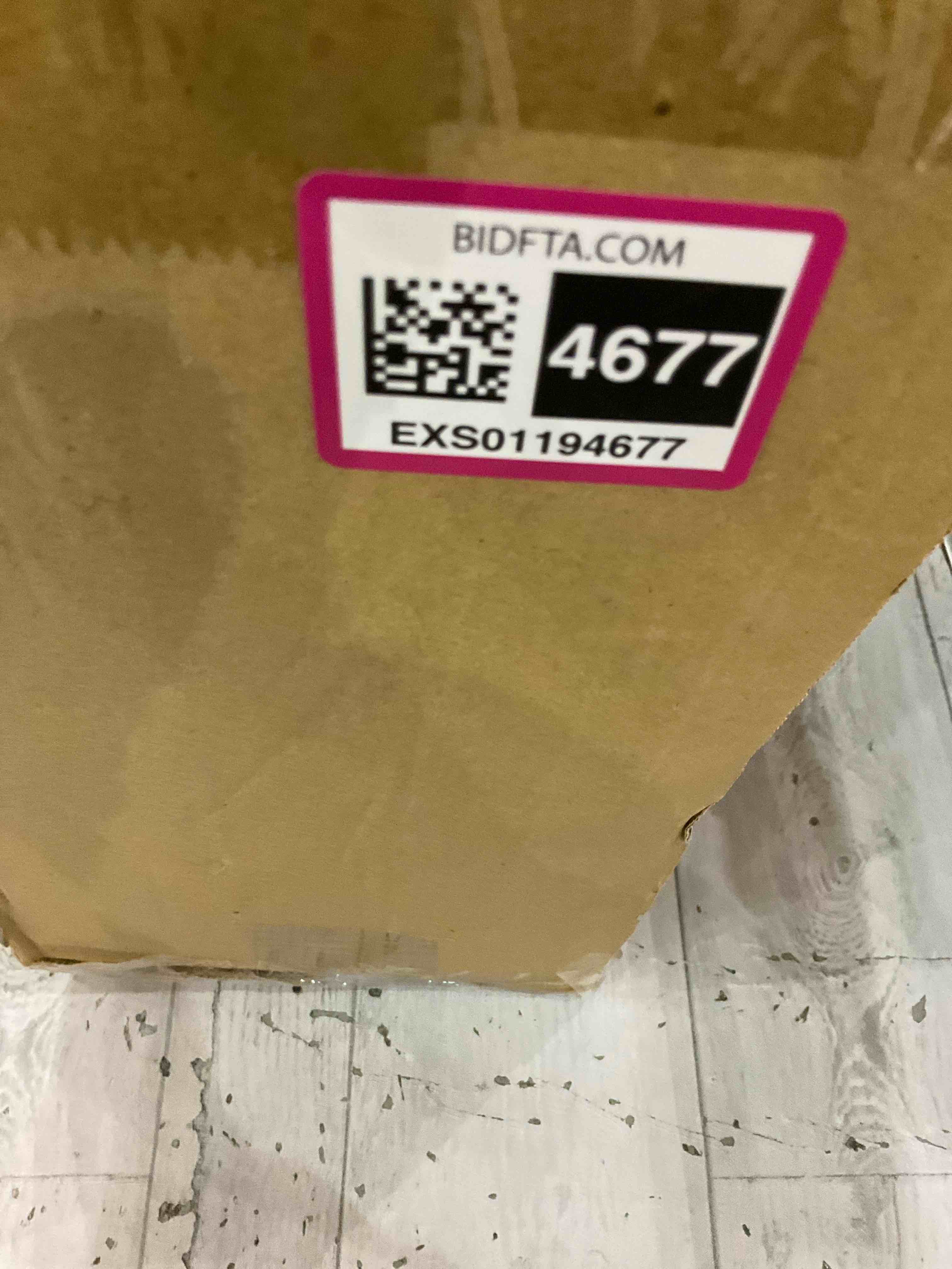 https://s3.amazonaws.com/lotting-images-prod/BargainHunt/EXS01194677_1709211606995.jpeg