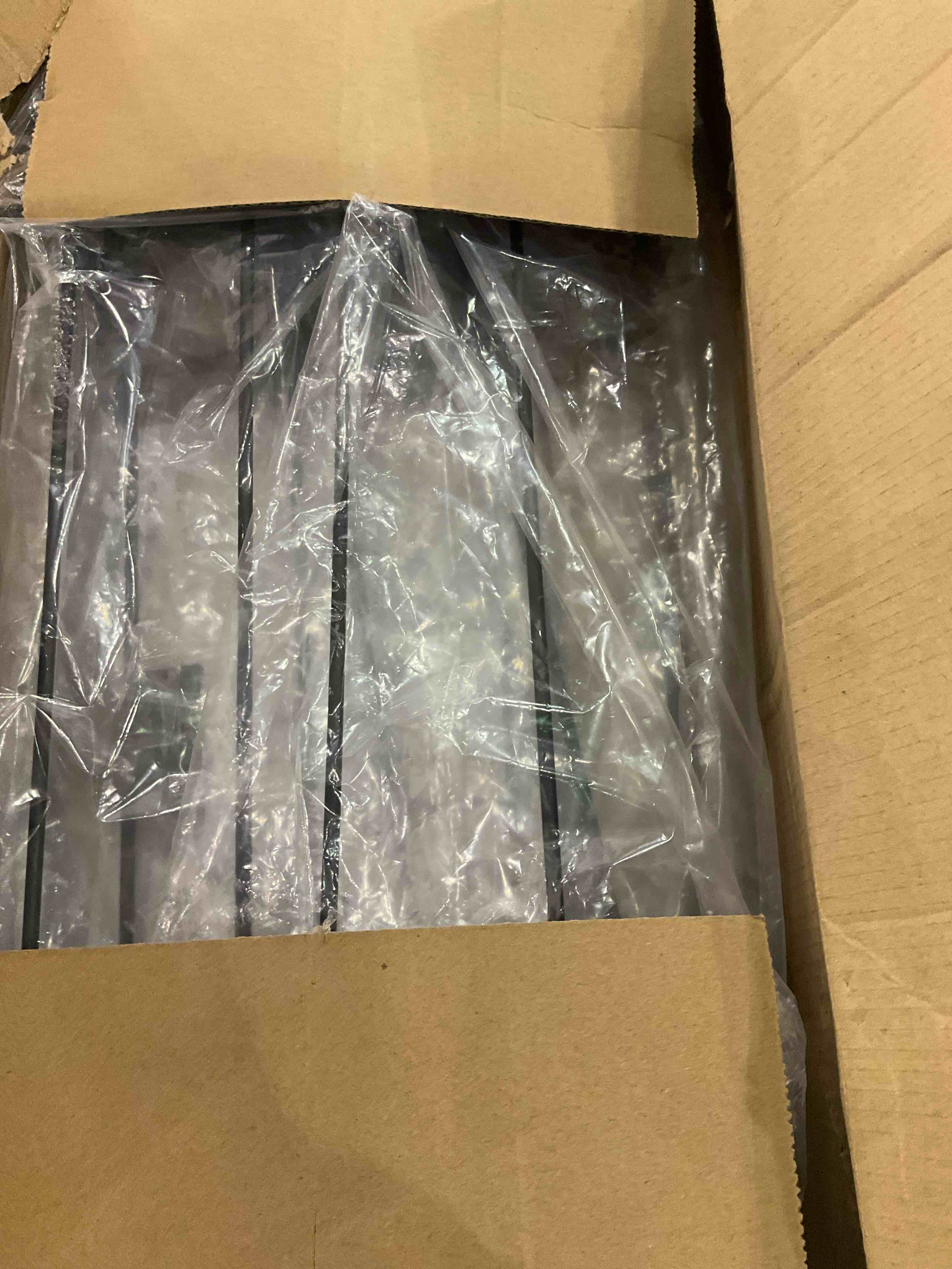 https://s3.amazonaws.com/lotting-images-prod/BargainHunt/EXS01194680_1709211887571.jpeg