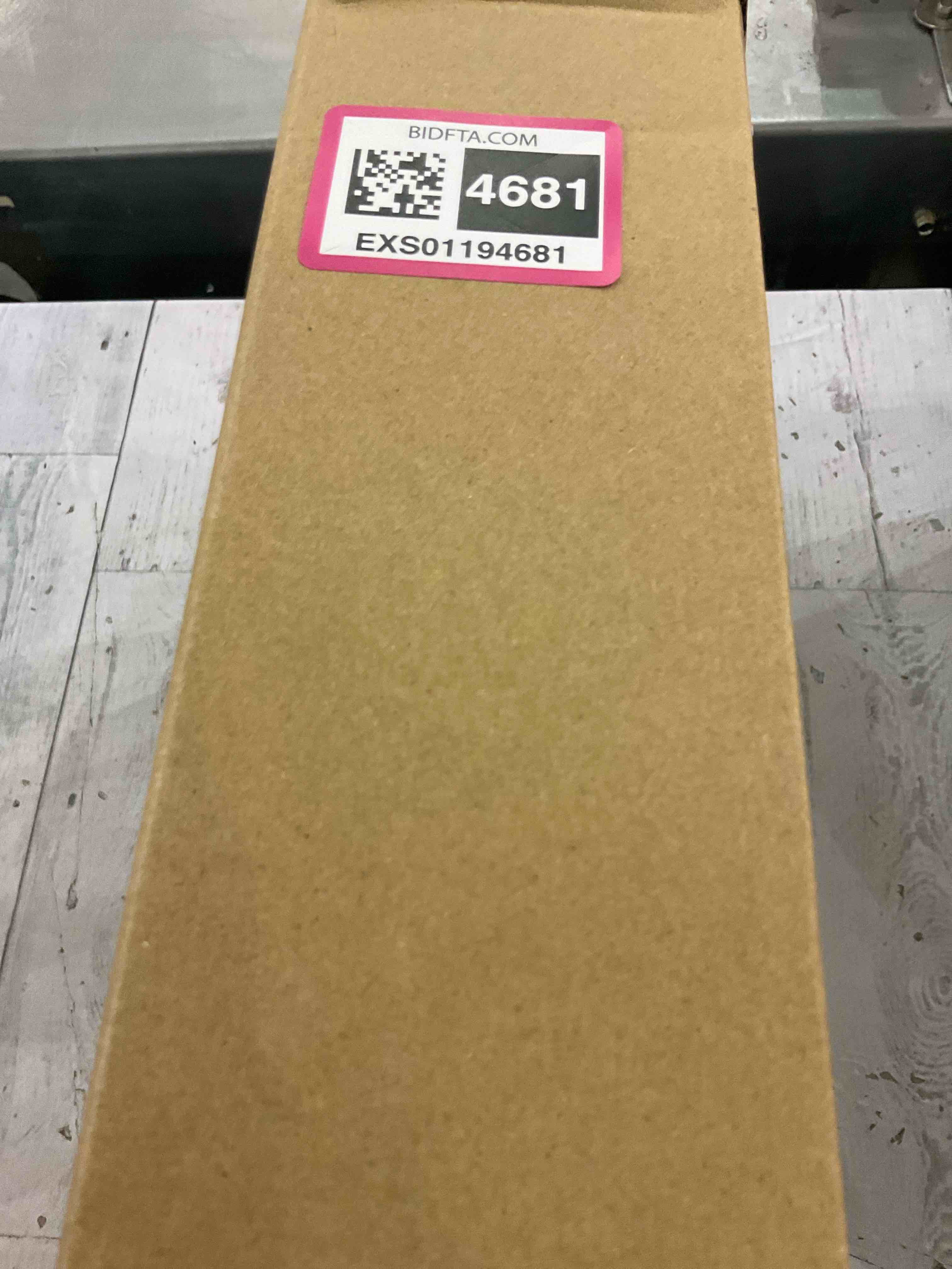 https://s3.amazonaws.com/lotting-images-prod/BargainHunt/EXS01194681_1709212090345.jpeg