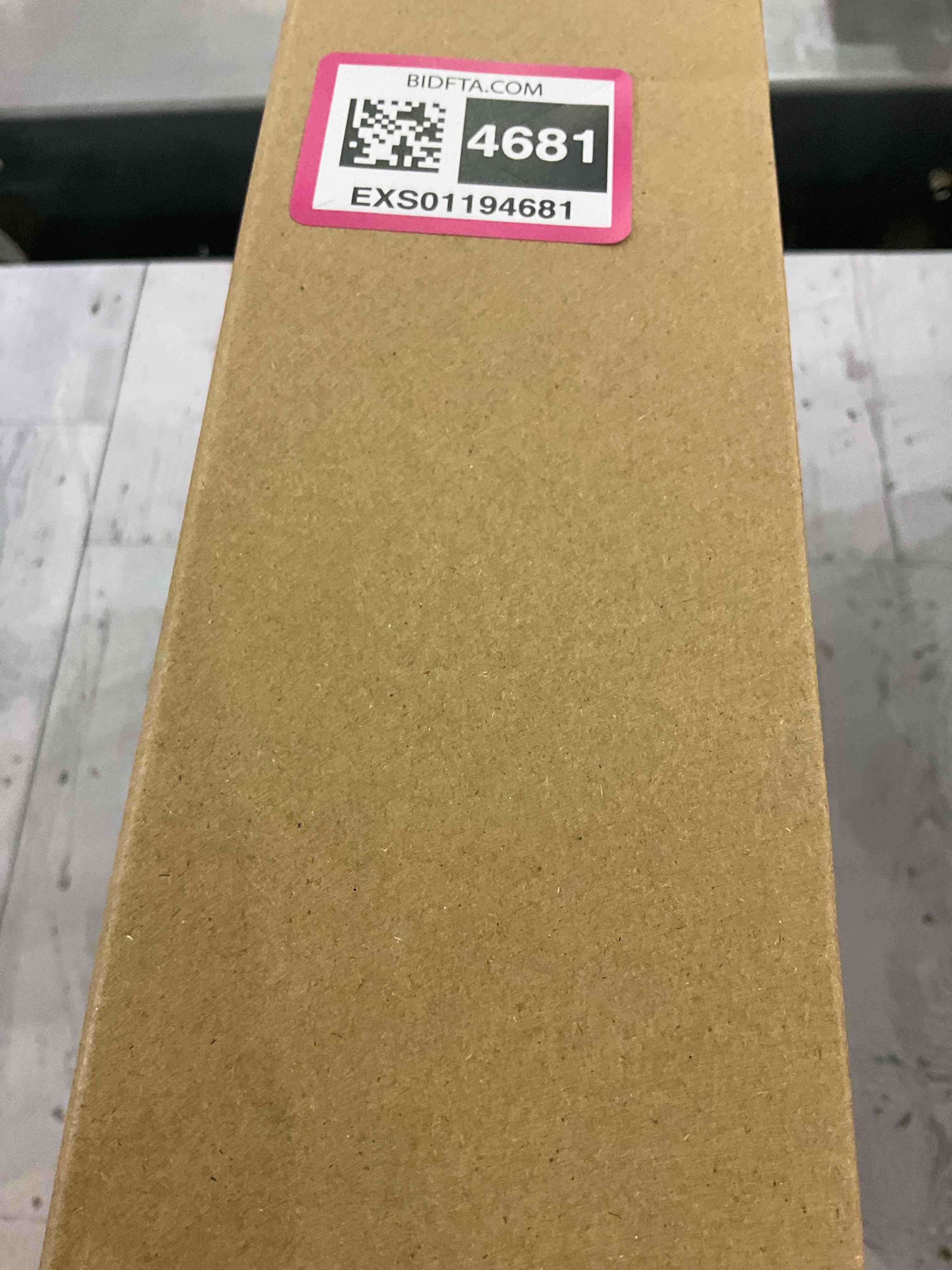 https://s3.amazonaws.com/lotting-images-prod/BargainHunt/EXS01194681_1709212091441.jpeg