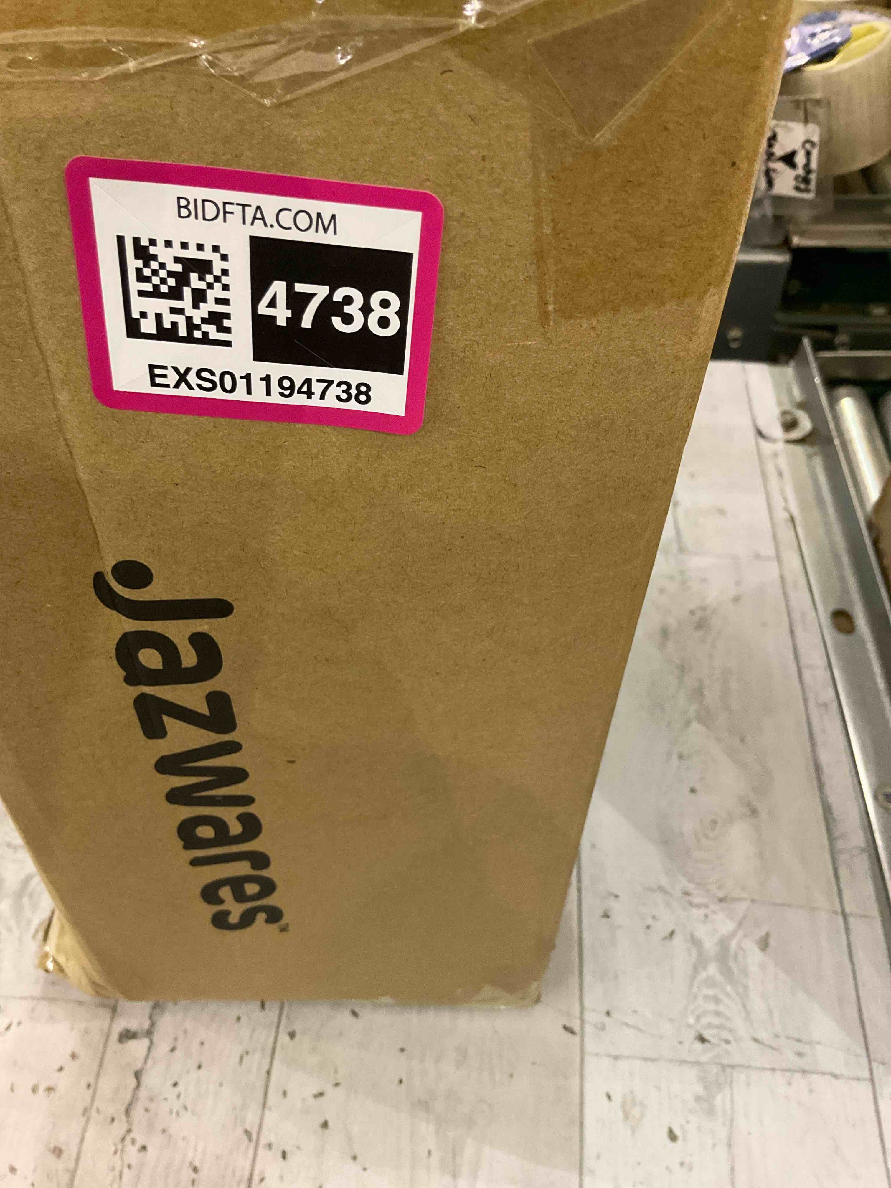 https://s3.amazonaws.com/lotting-images-prod/BargainHunt/EXS01194738_1709221496228.jpeg